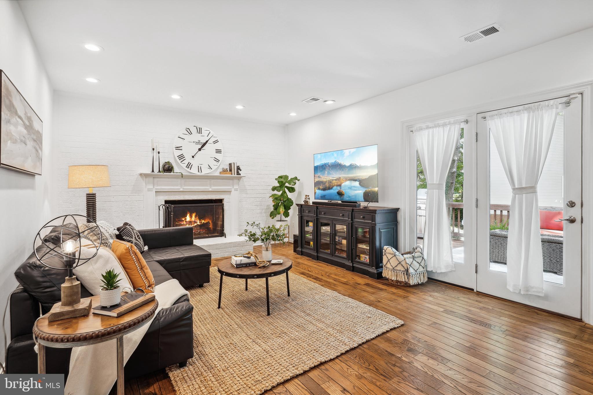 9815 CAMPBELL DRIVE