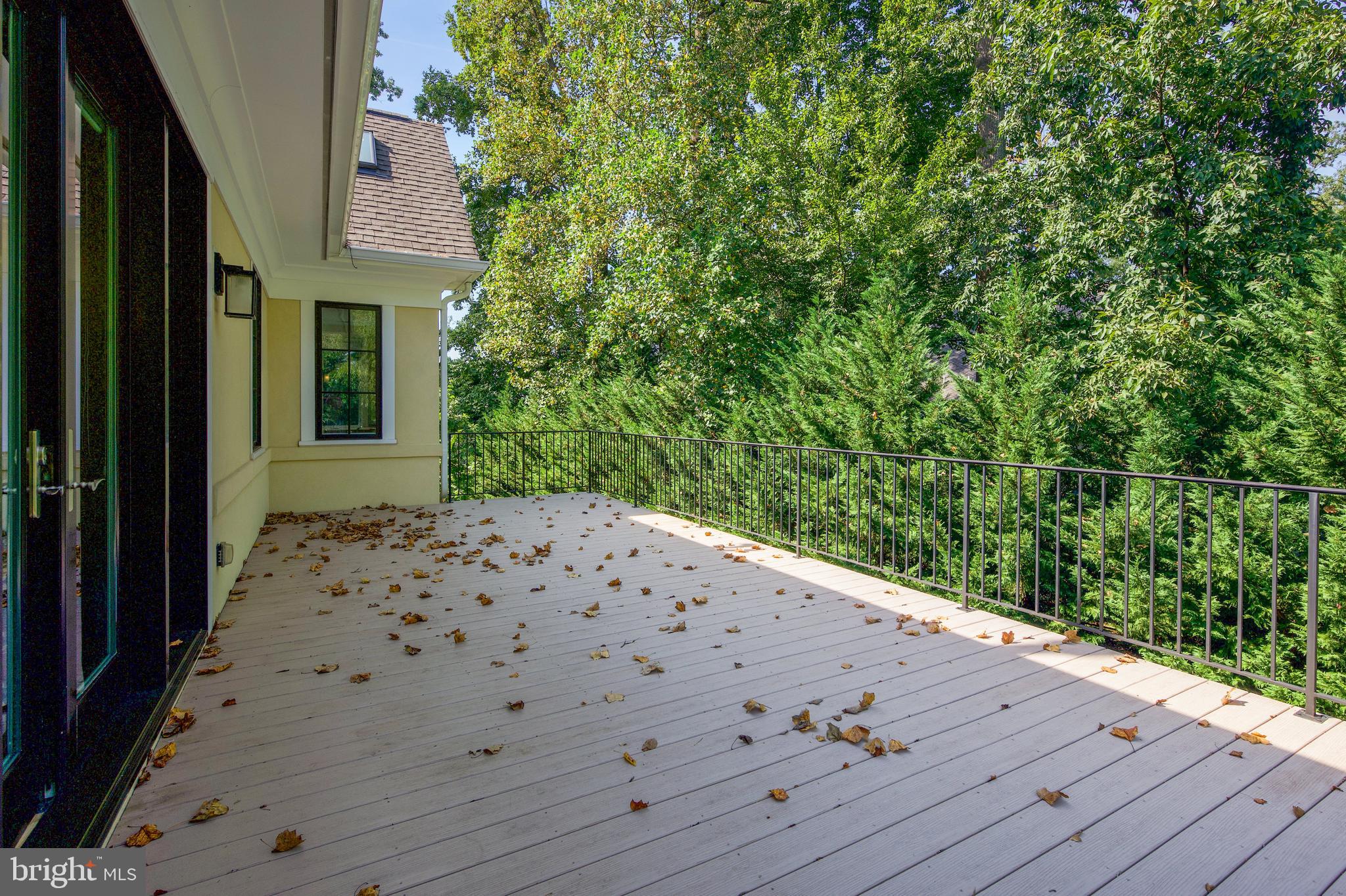 7021 OAK FOREST LANE
