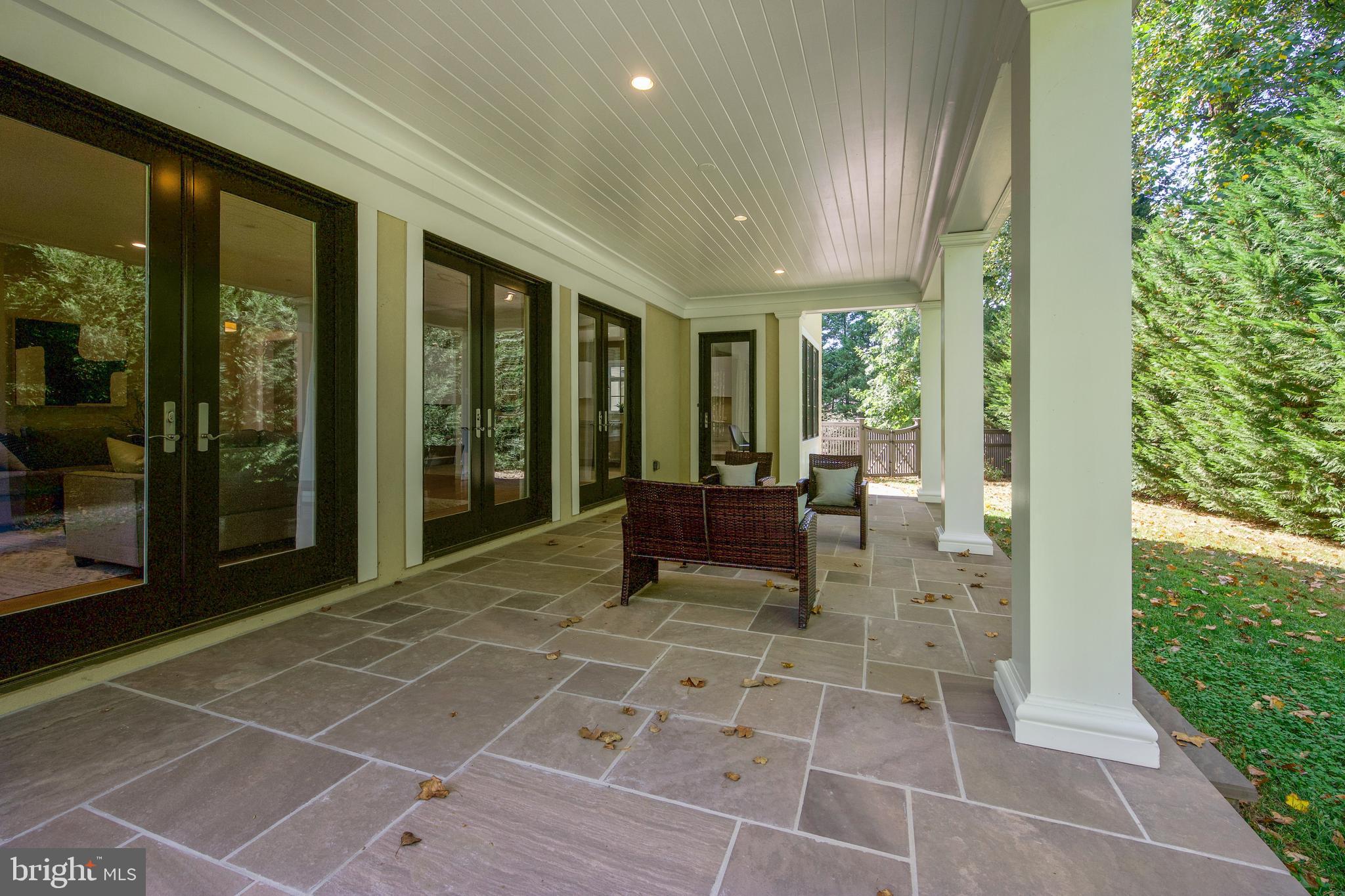 7021 OAK FOREST LANE