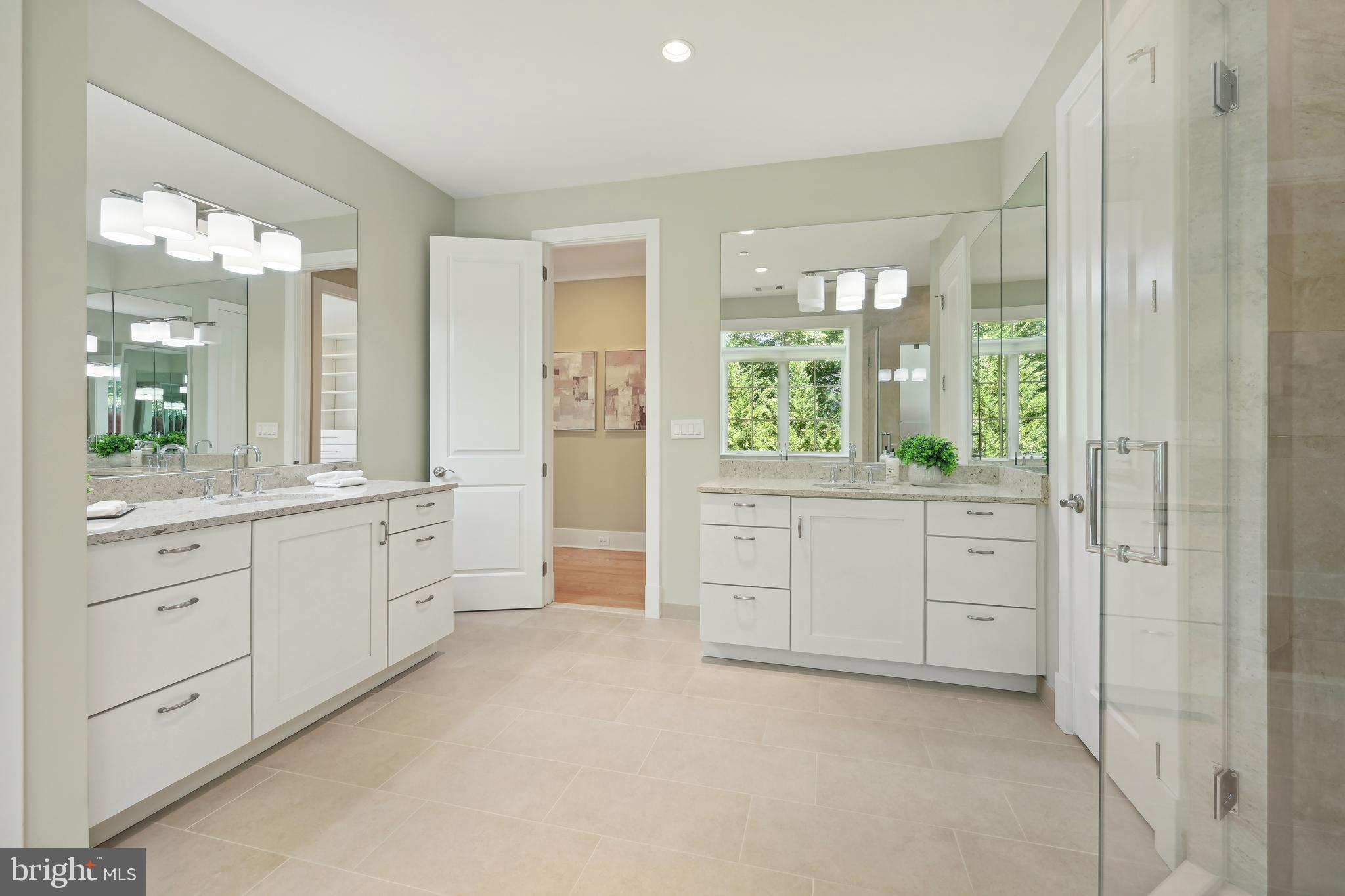 7021 OAK FOREST LANE