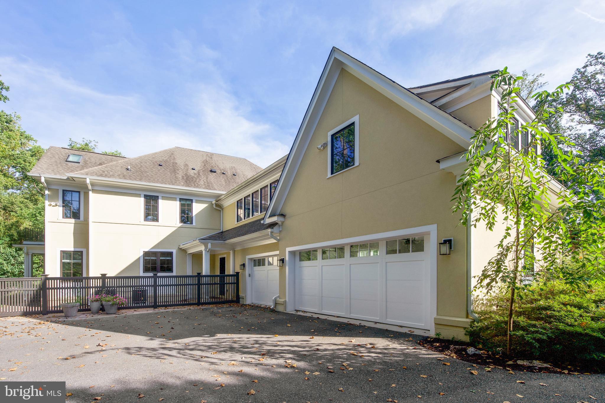 7021 OAK FOREST LANE