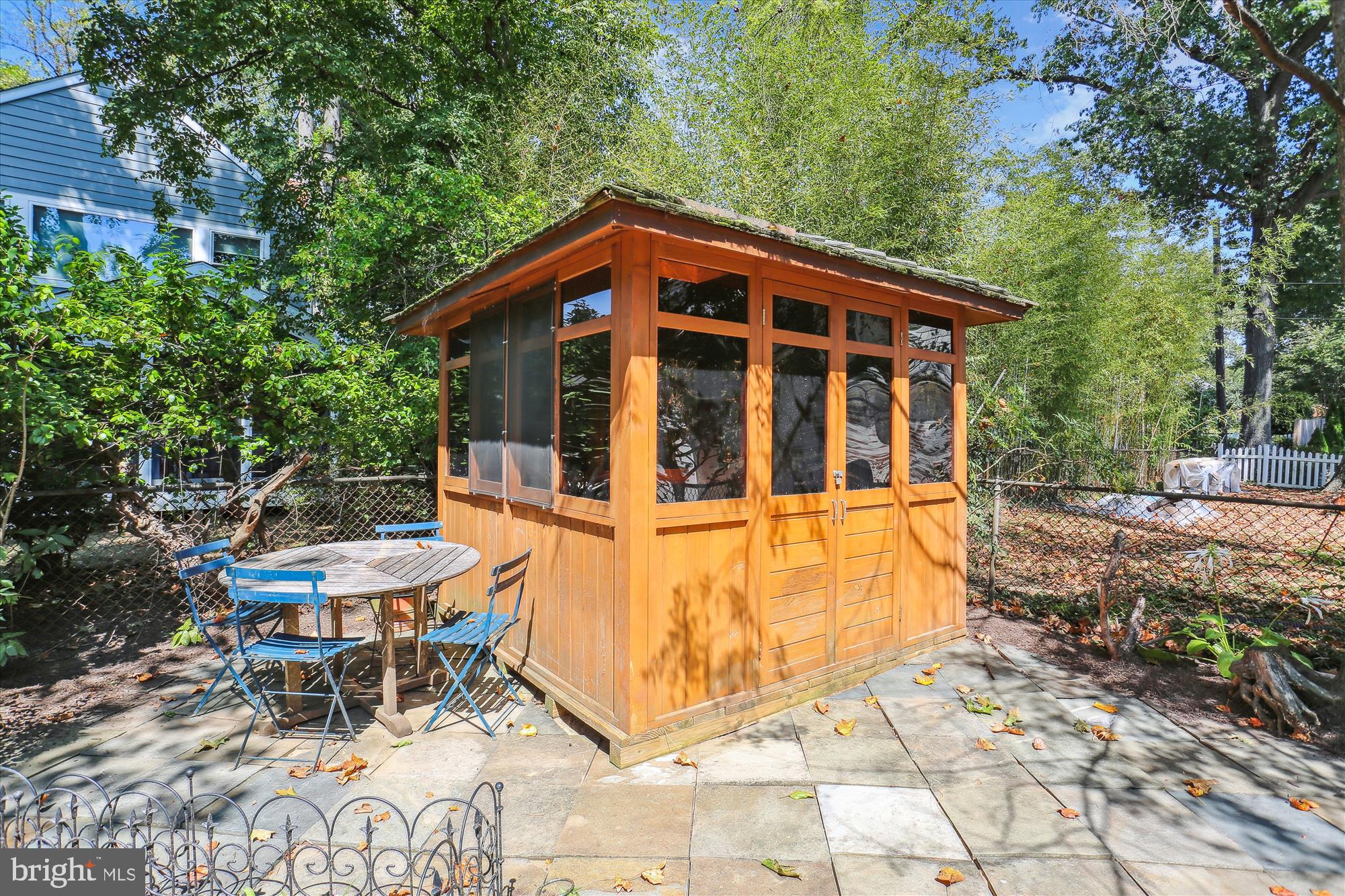 2803 WASHINGTON AVENUE