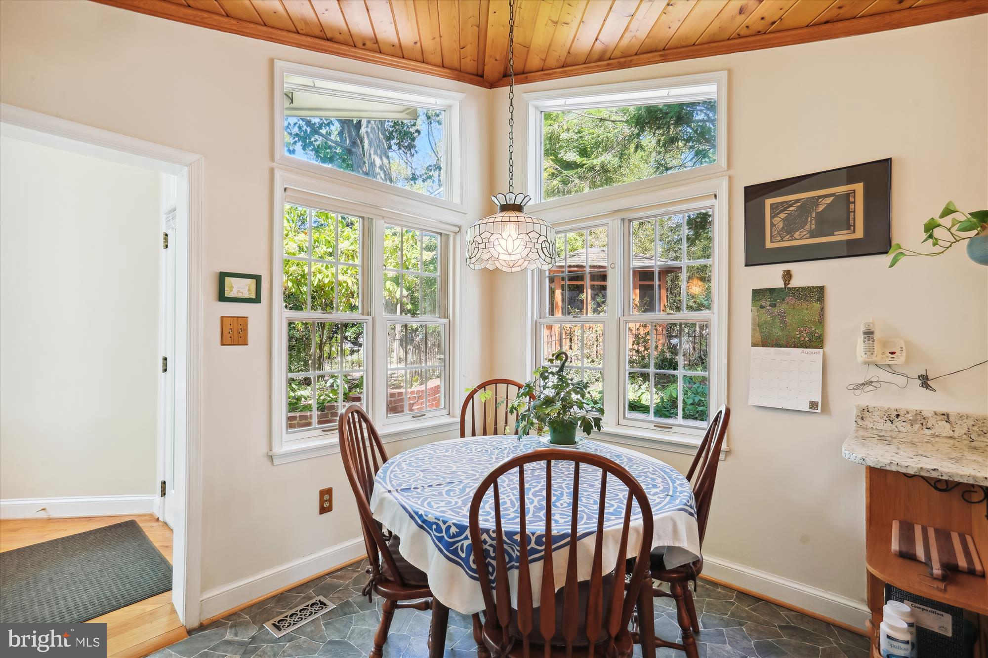 2803 WASHINGTON AVENUE