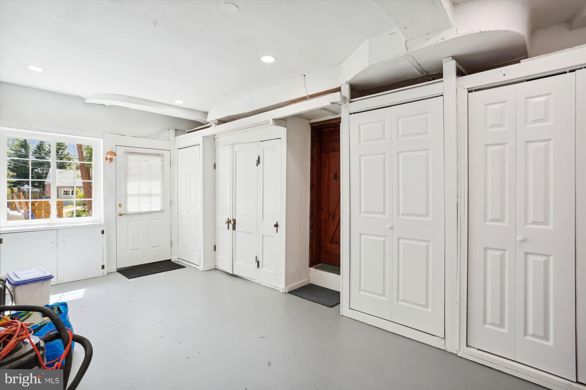 2803 WASHINGTON AVENUE