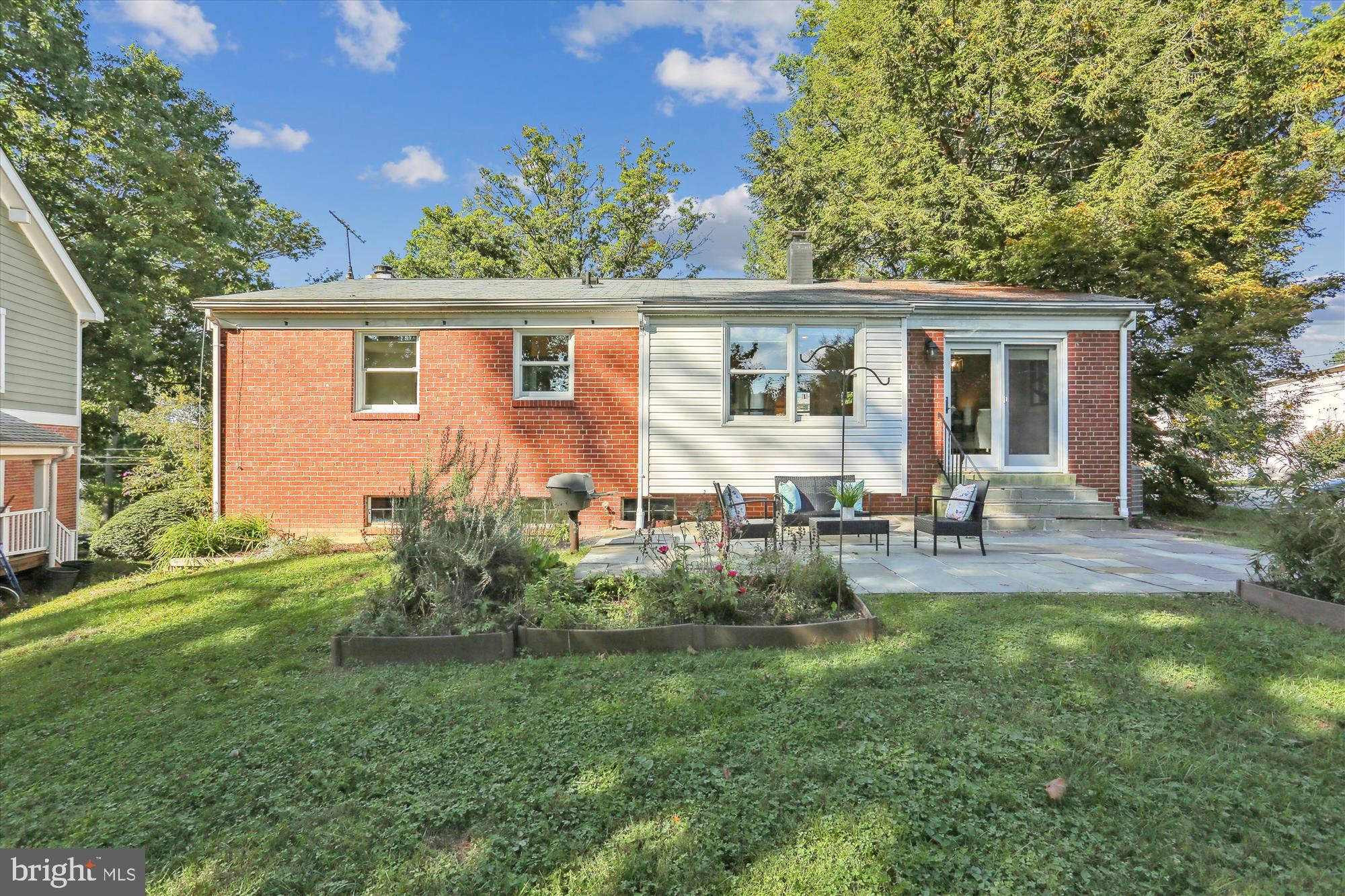 8523 FREYMAN DRIVE