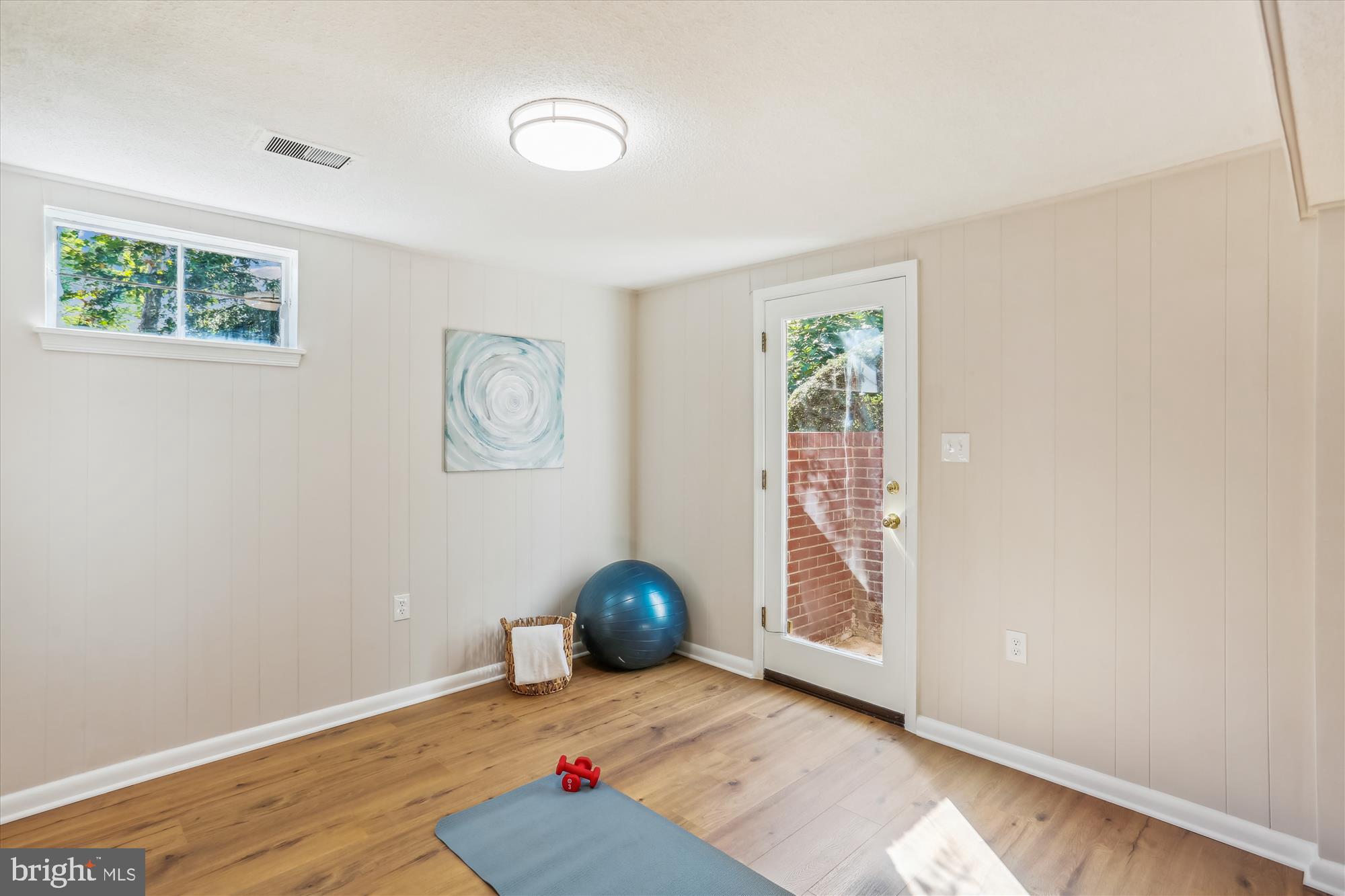 8523 FREYMAN DRIVE