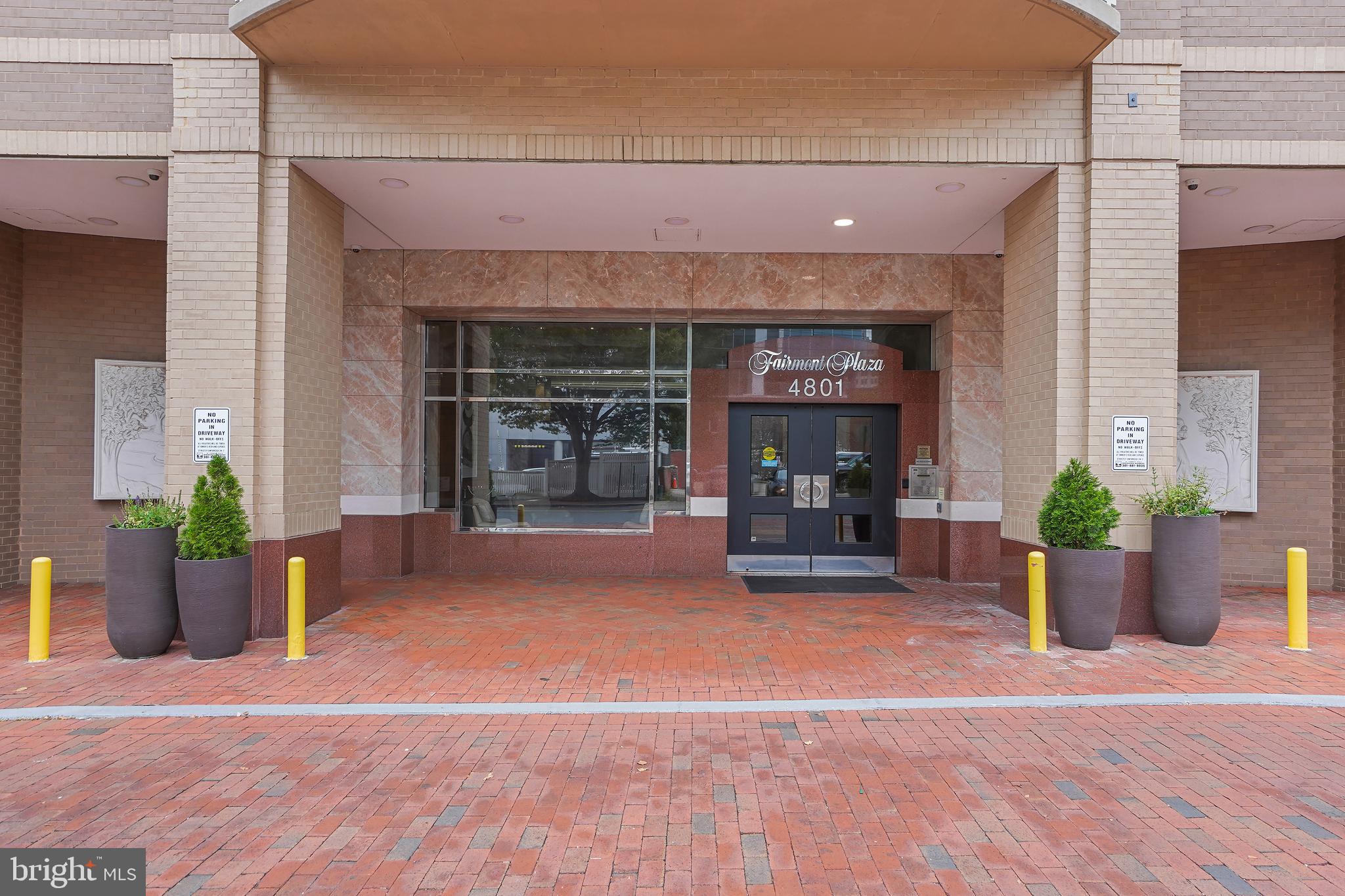 4801 FAIRMONT AVENUE 204