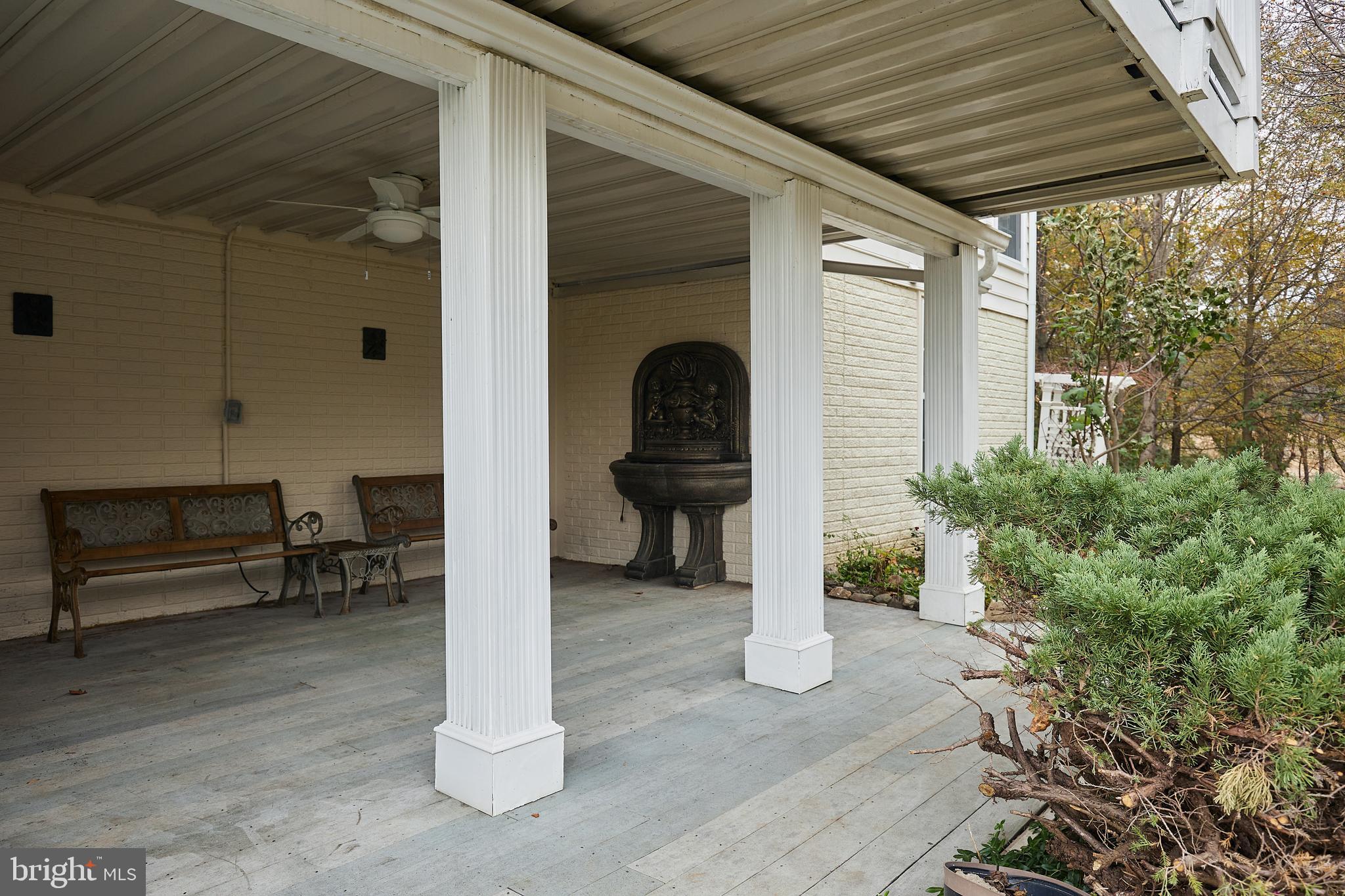 719 SUMMER WALK DRIVE