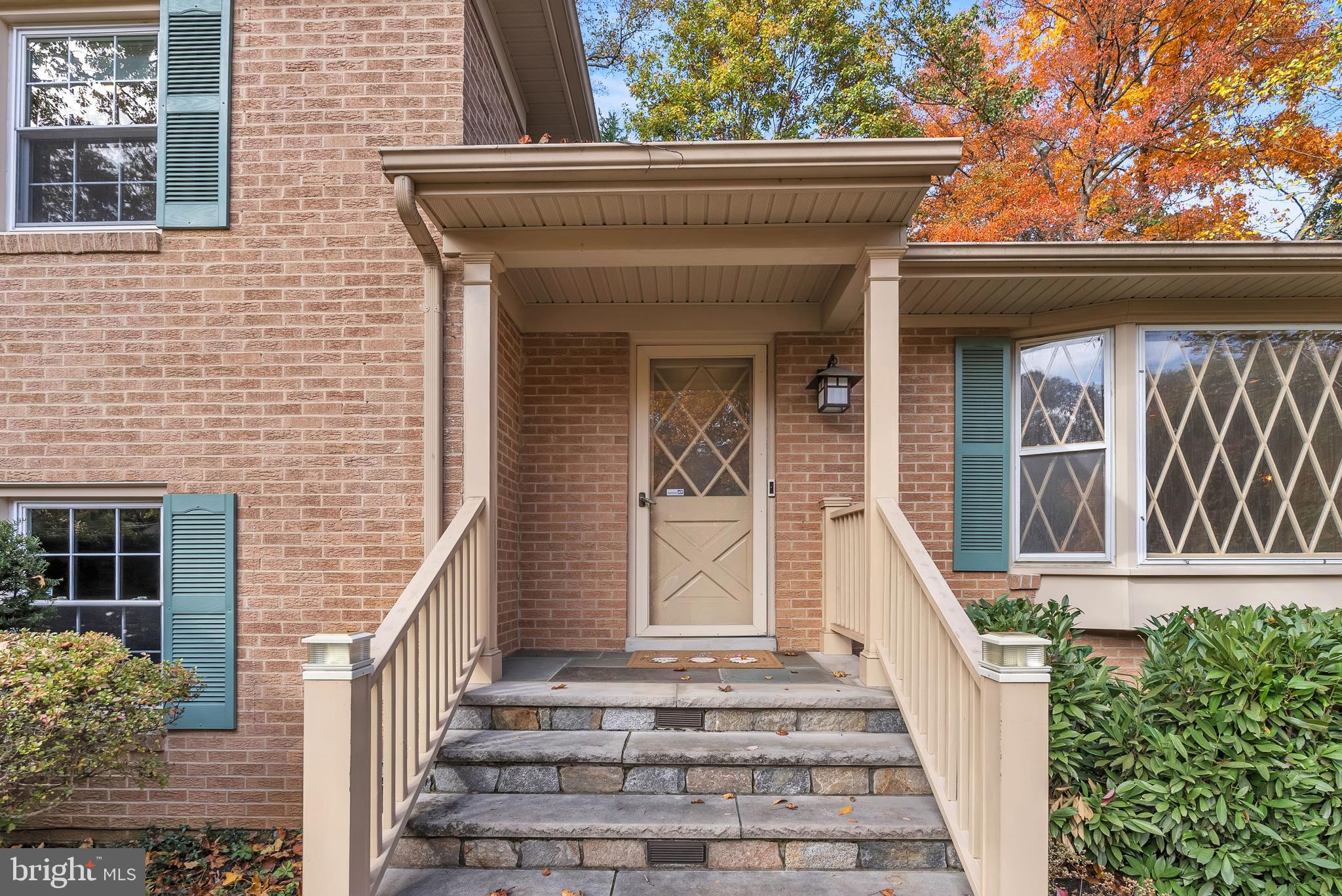 2124 EDGEWATER PARKWAY