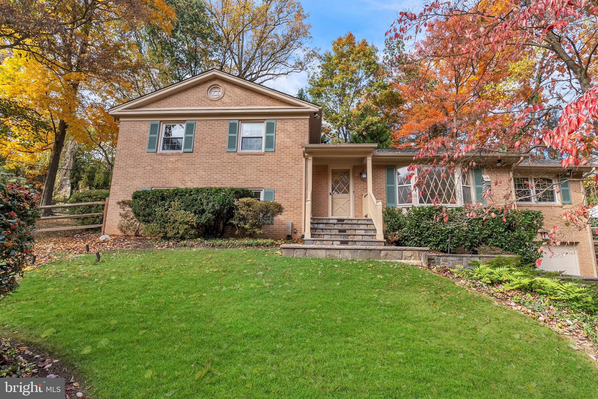 2124 EDGEWATER PARKWAY