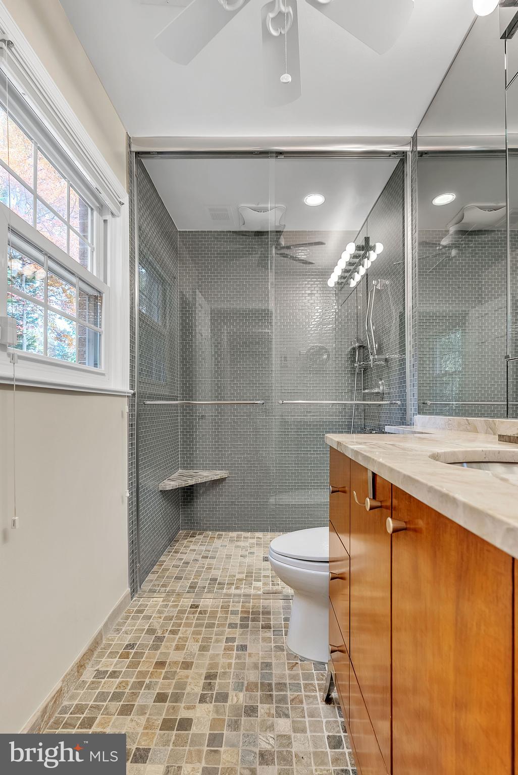 2124 EDGEWATER PARKWAY