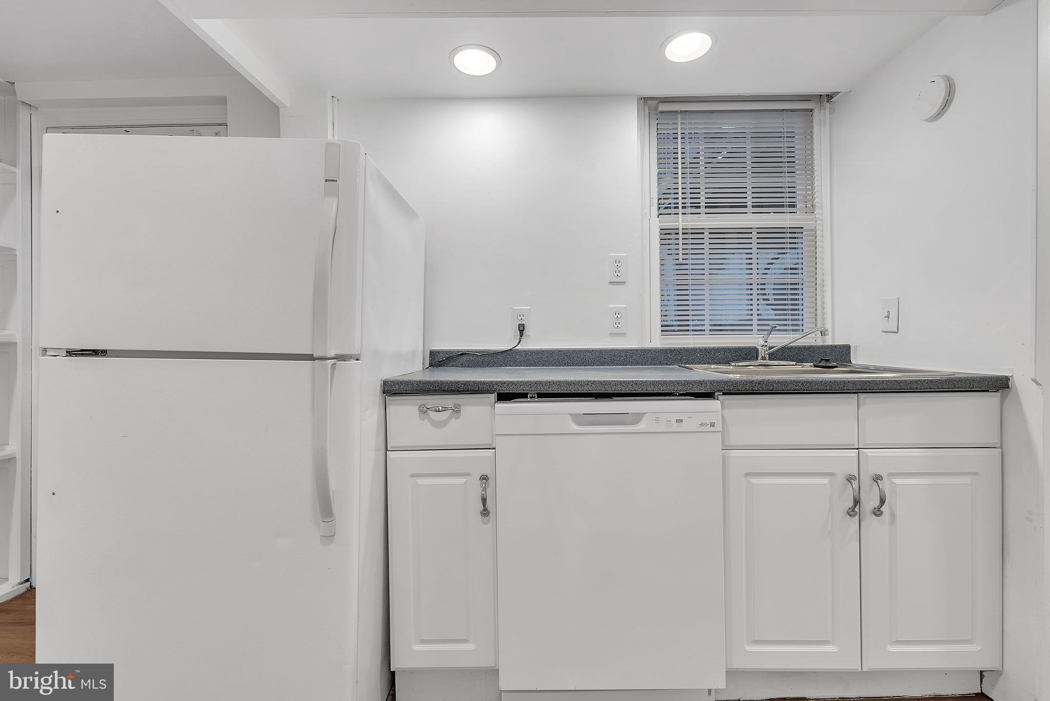 5302 BALTIMORE AVENUE