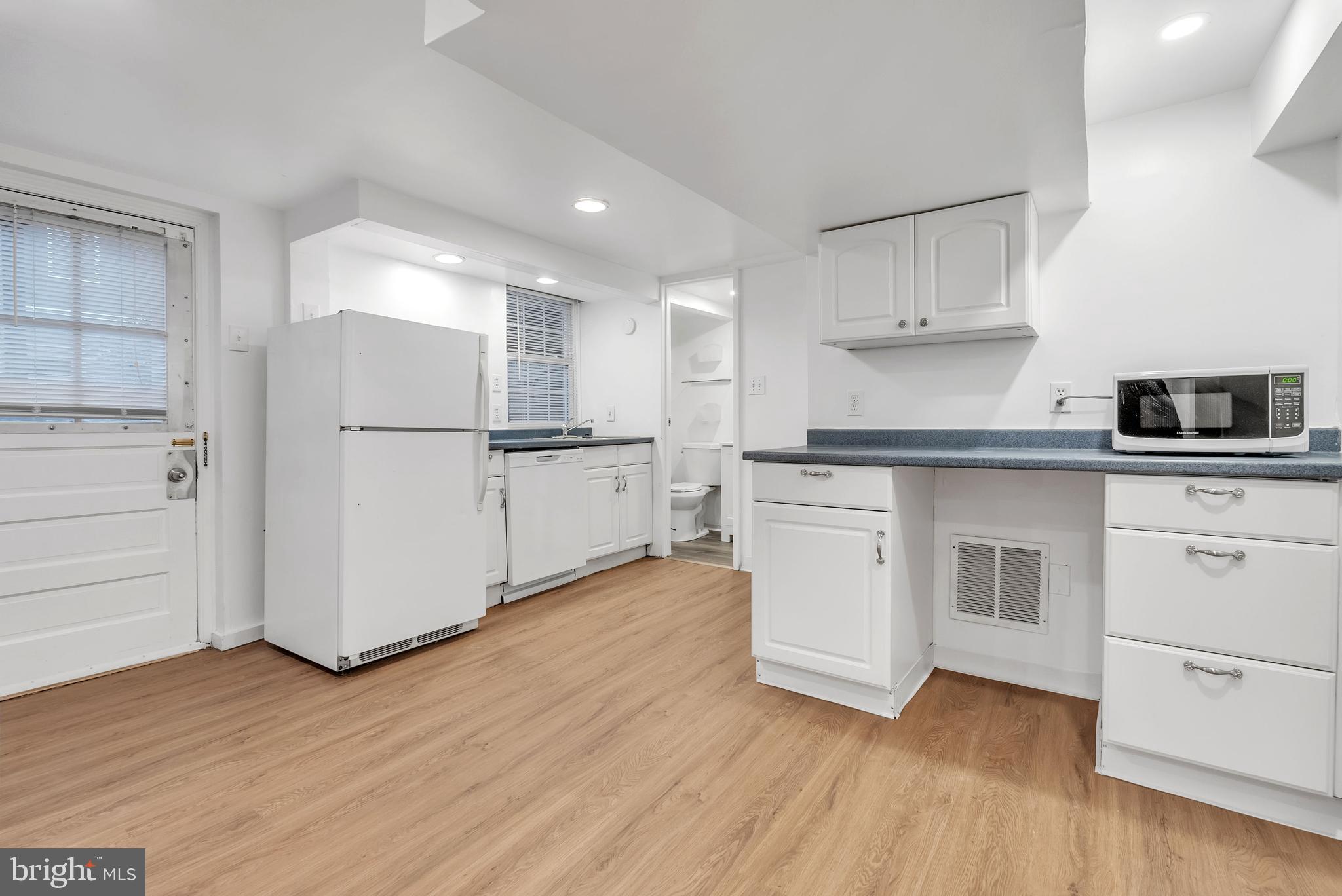 5302 BALTIMORE AVENUE