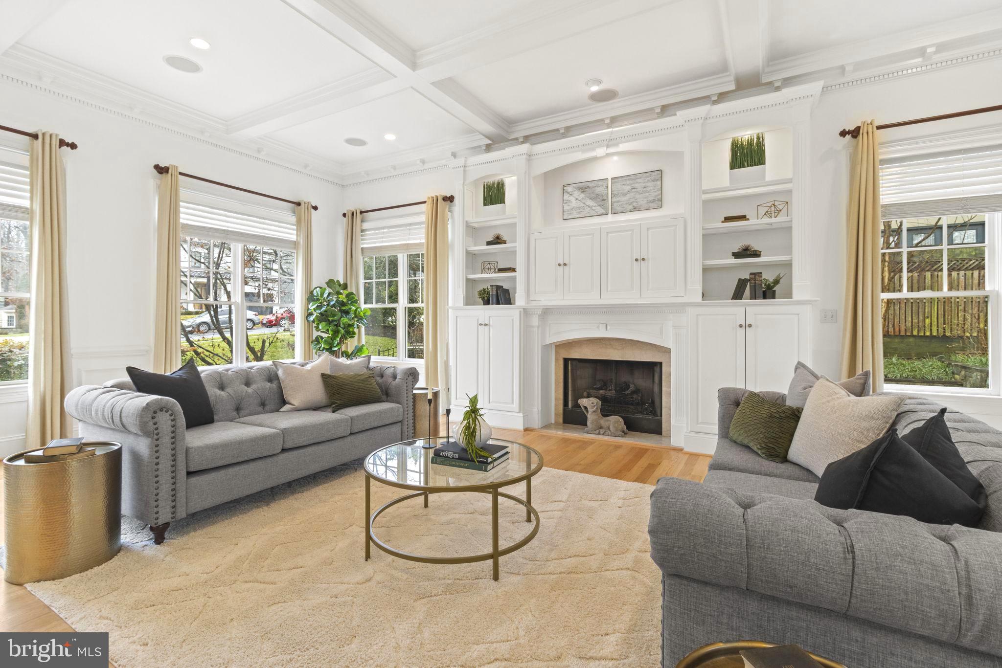 5801 IPSWICH ROAD