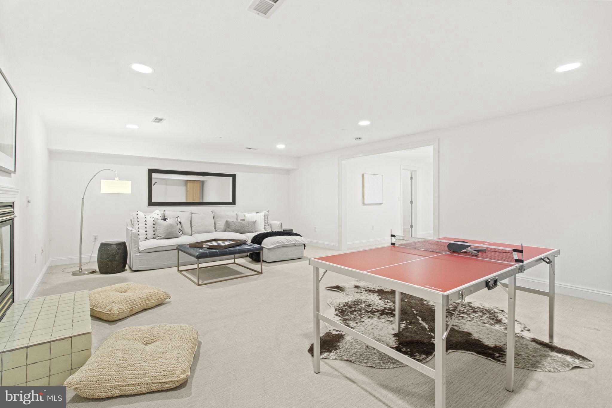 5801 IPSWICH ROAD