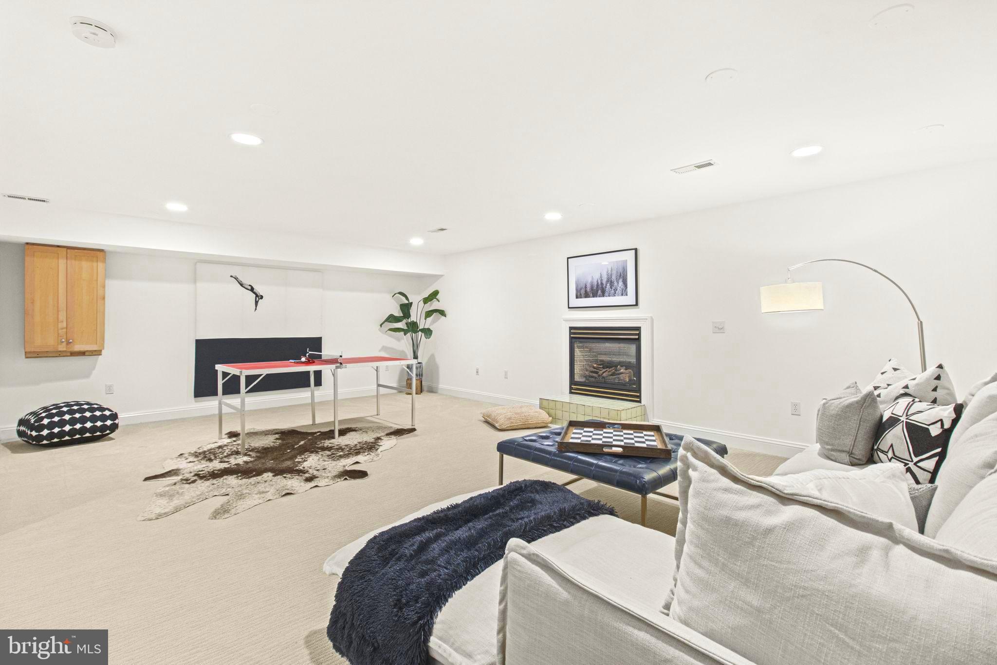5801 IPSWICH ROAD