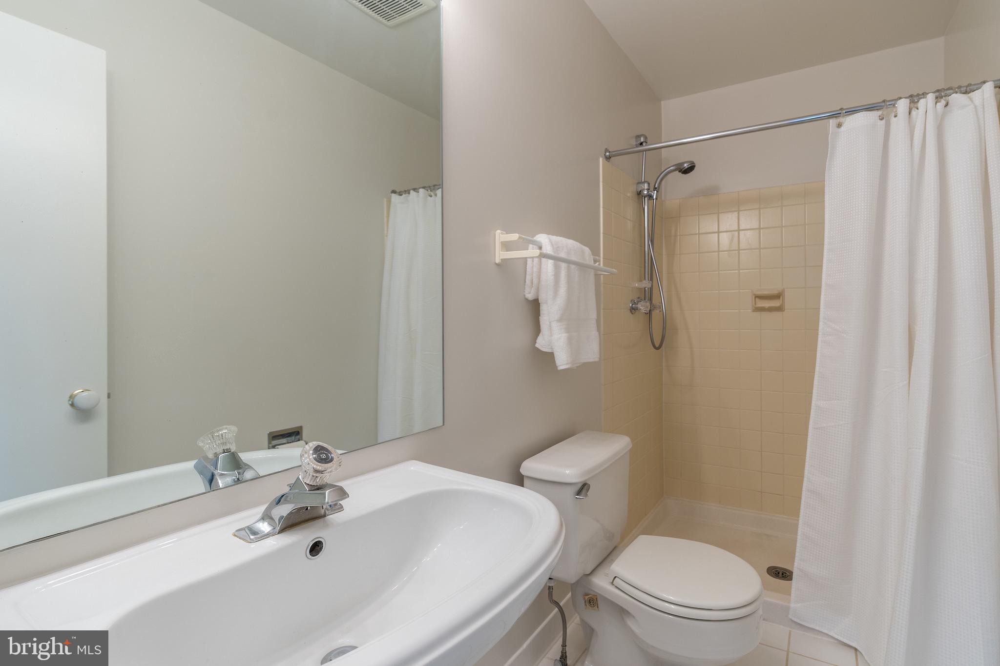 10116 WEATHERWOOD COURT