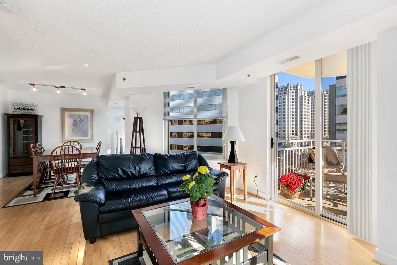 7500 Woodmont Ave #S1006