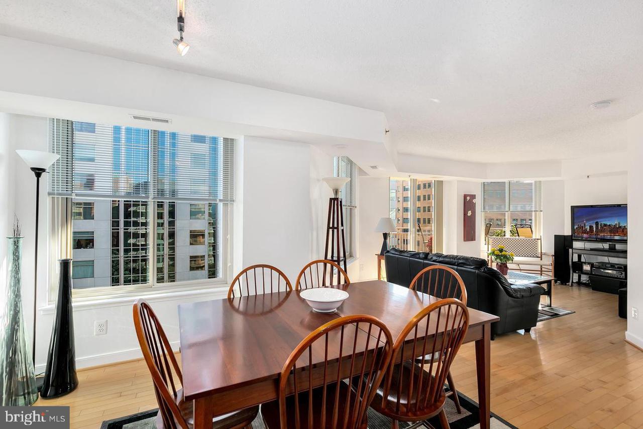 7500 Woodmont Ave #S1006