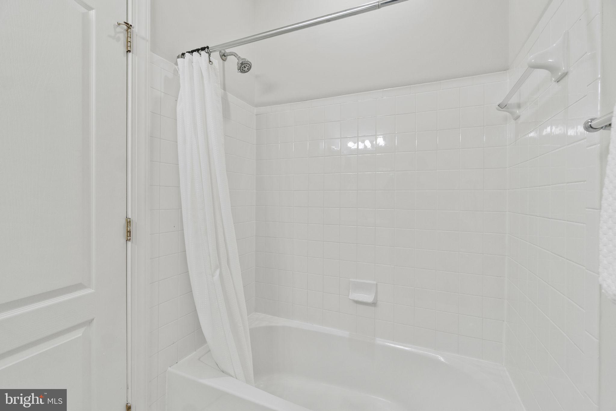 4816 MONTGOMERY LANE