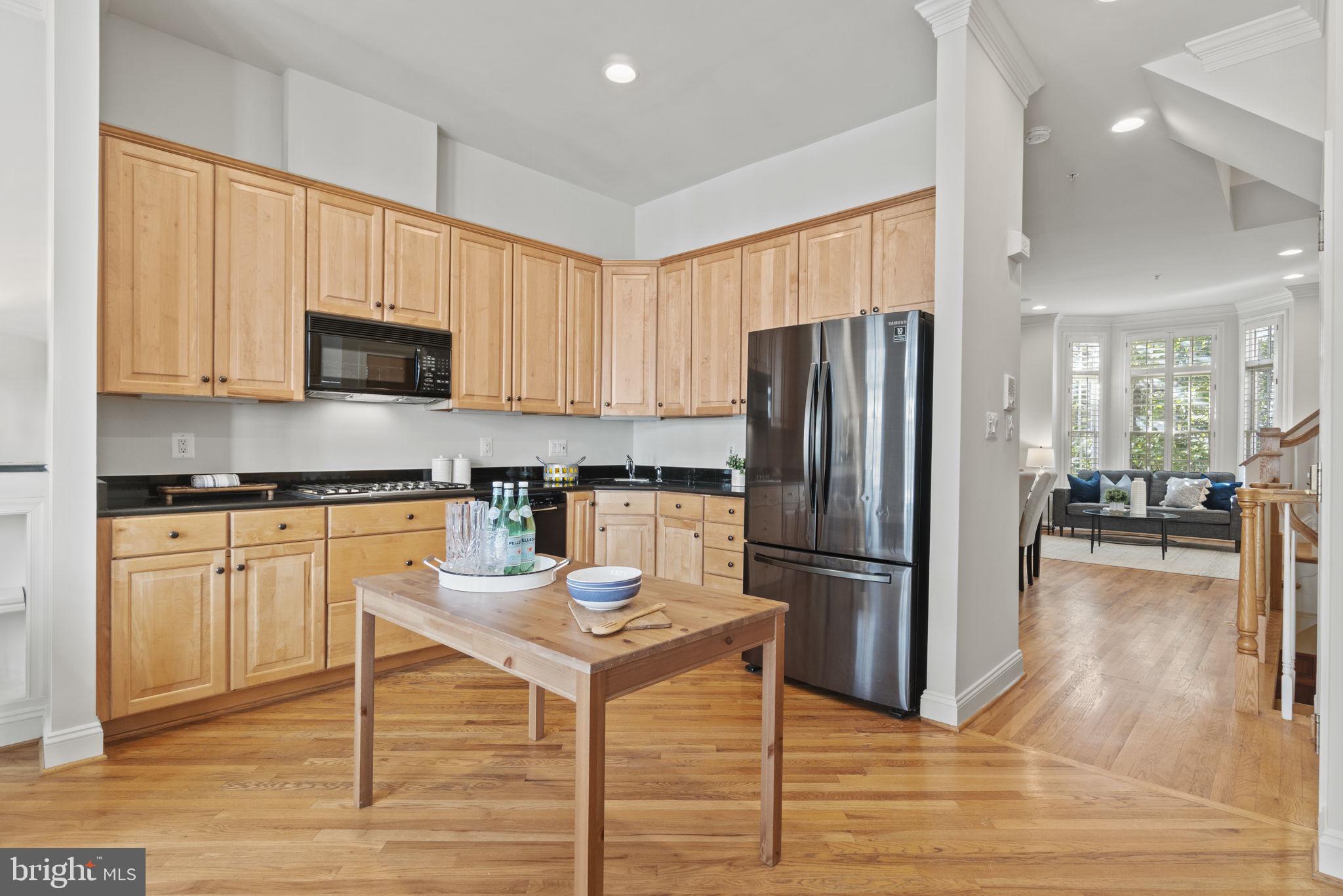 4816 MONTGOMERY LANE