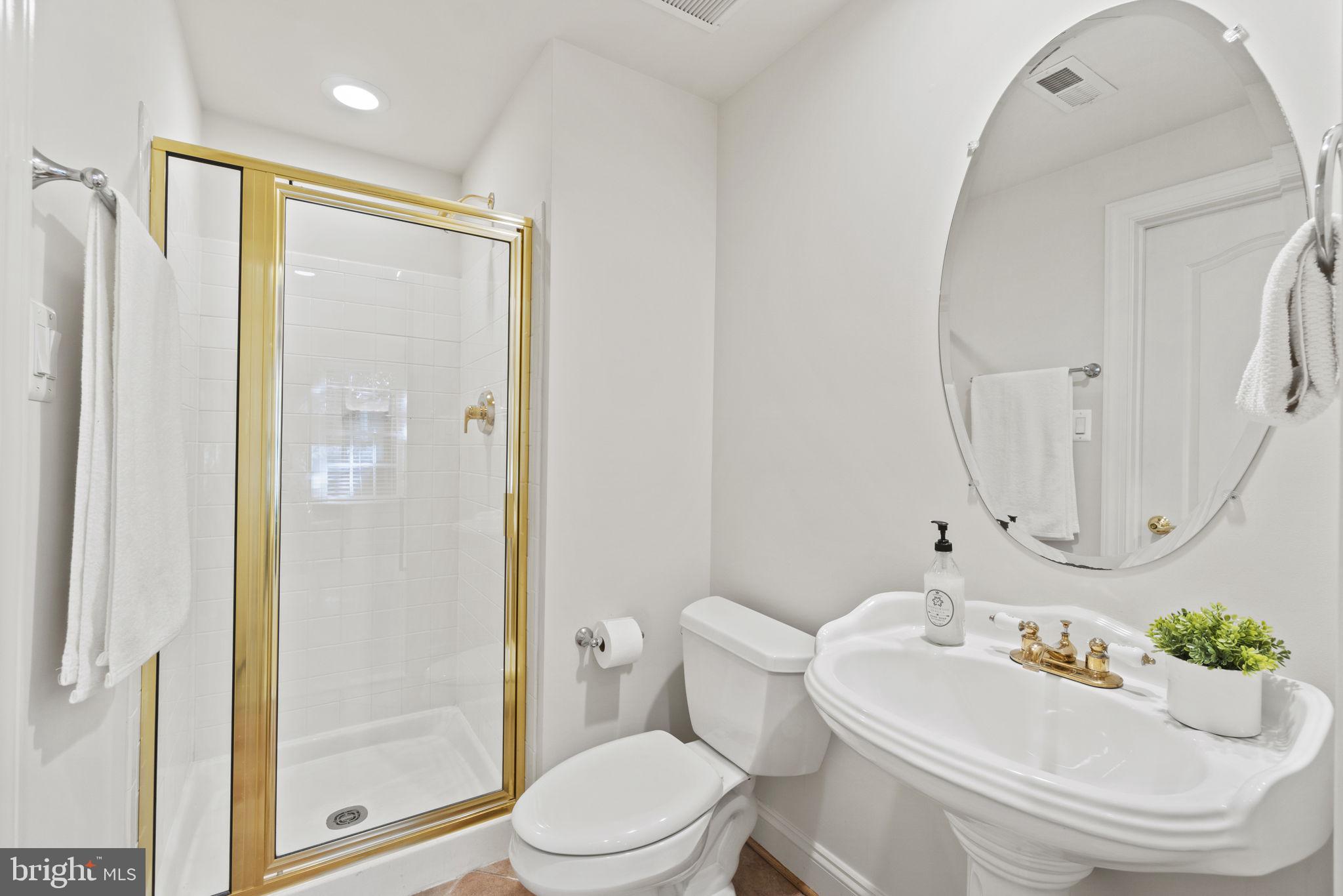 4816 MONTGOMERY LANE