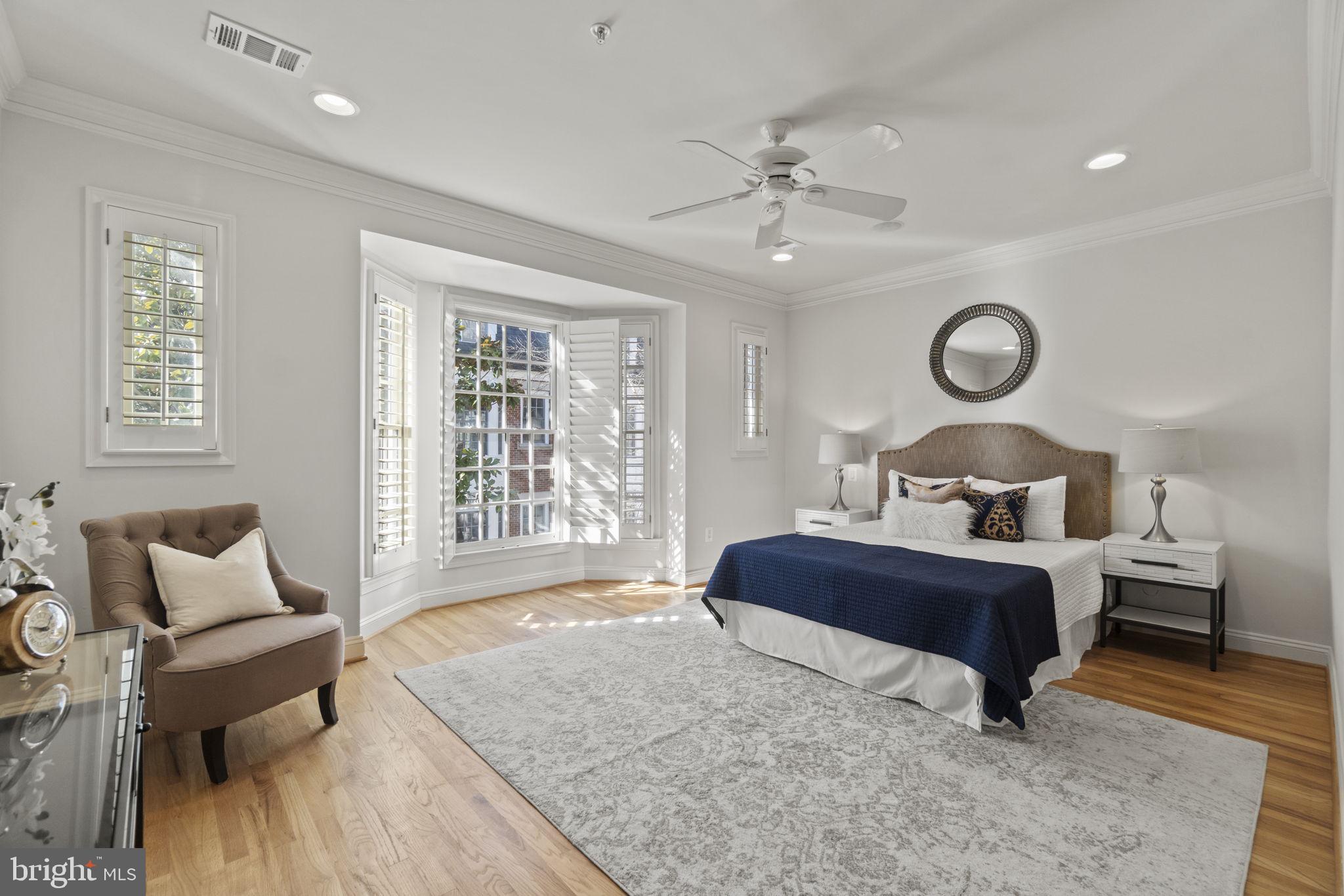 4816 MONTGOMERY LANE