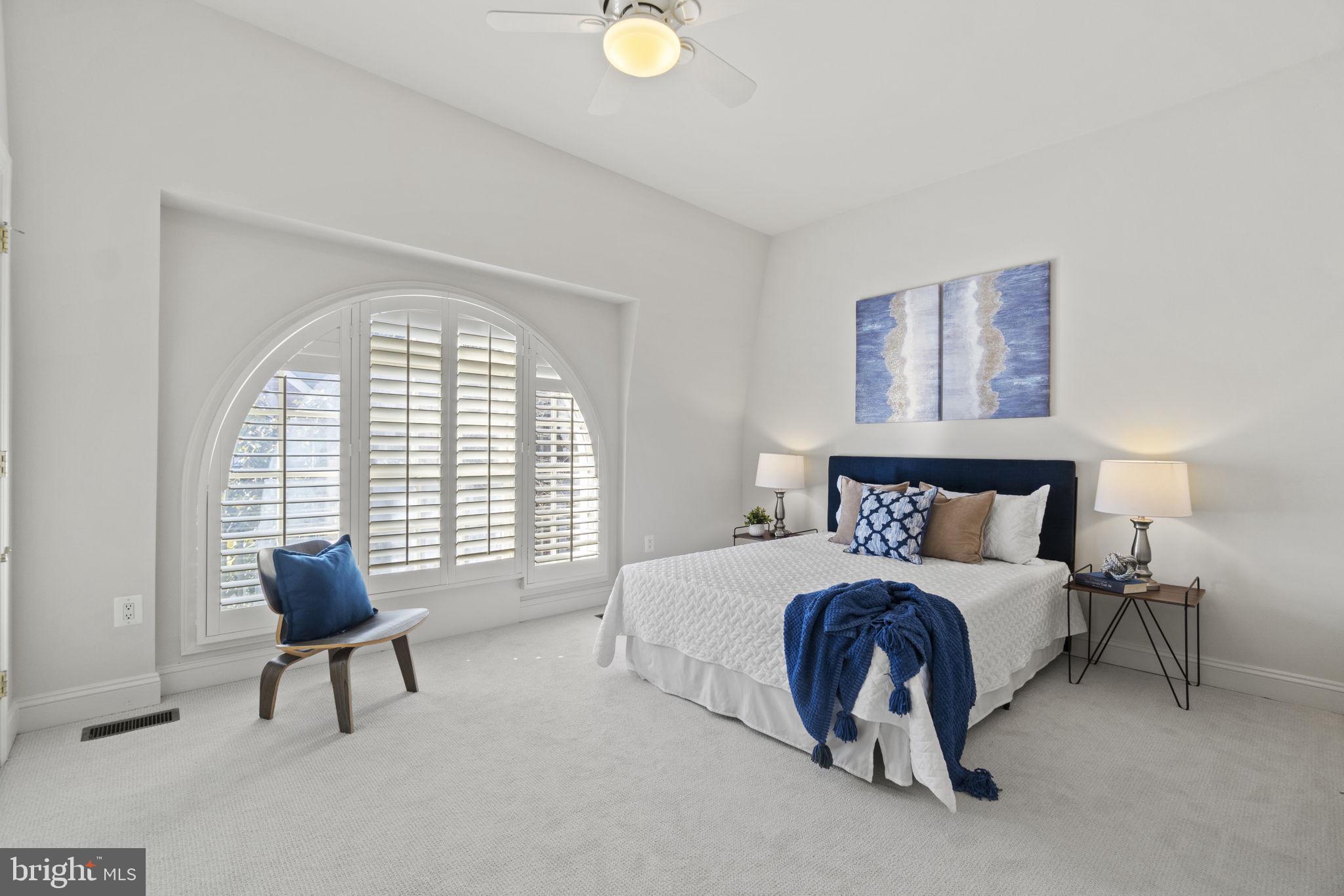 4816 MONTGOMERY LANE