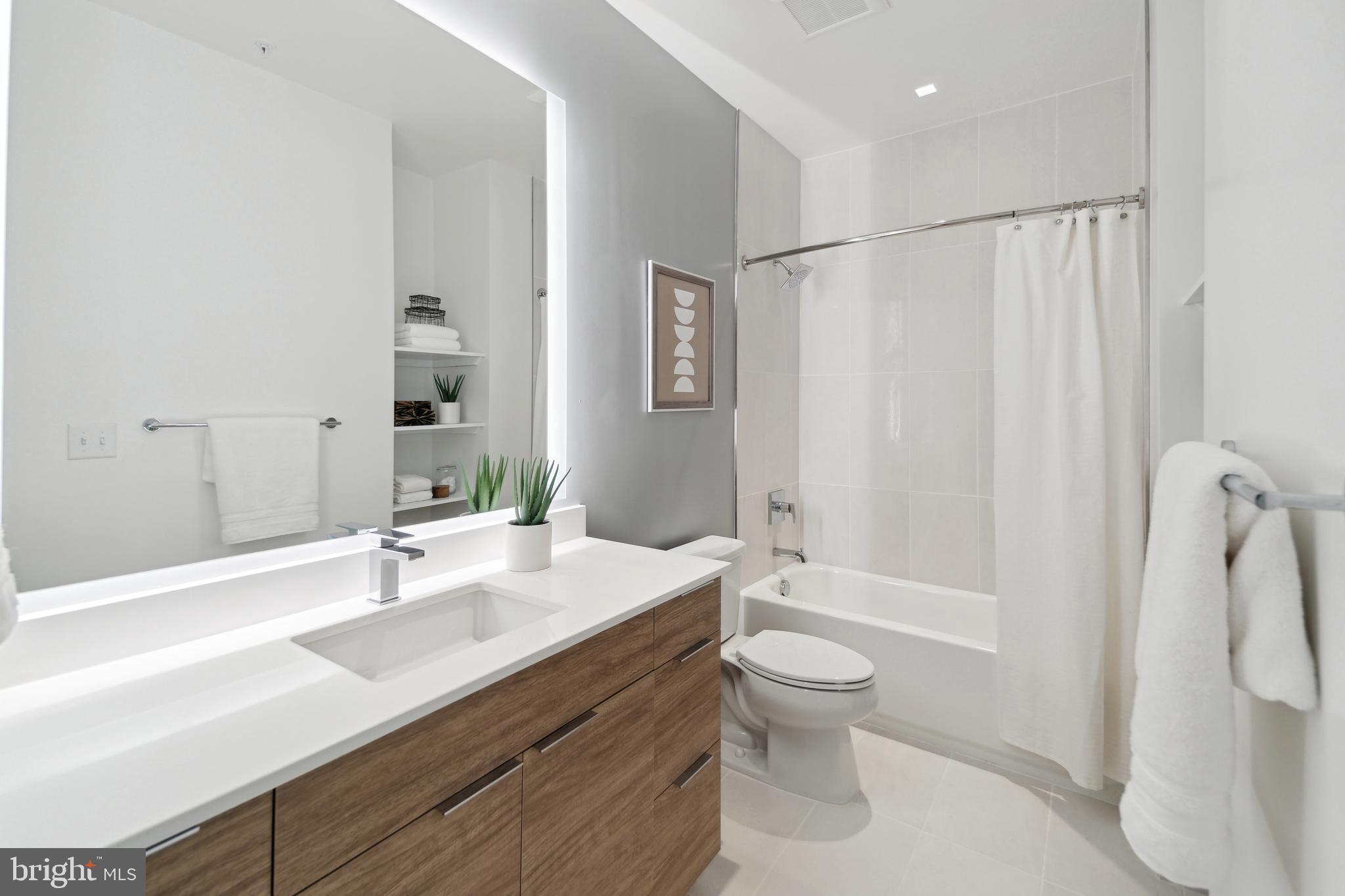 8525 CHEVY CHASE LAKE TERRACE 520