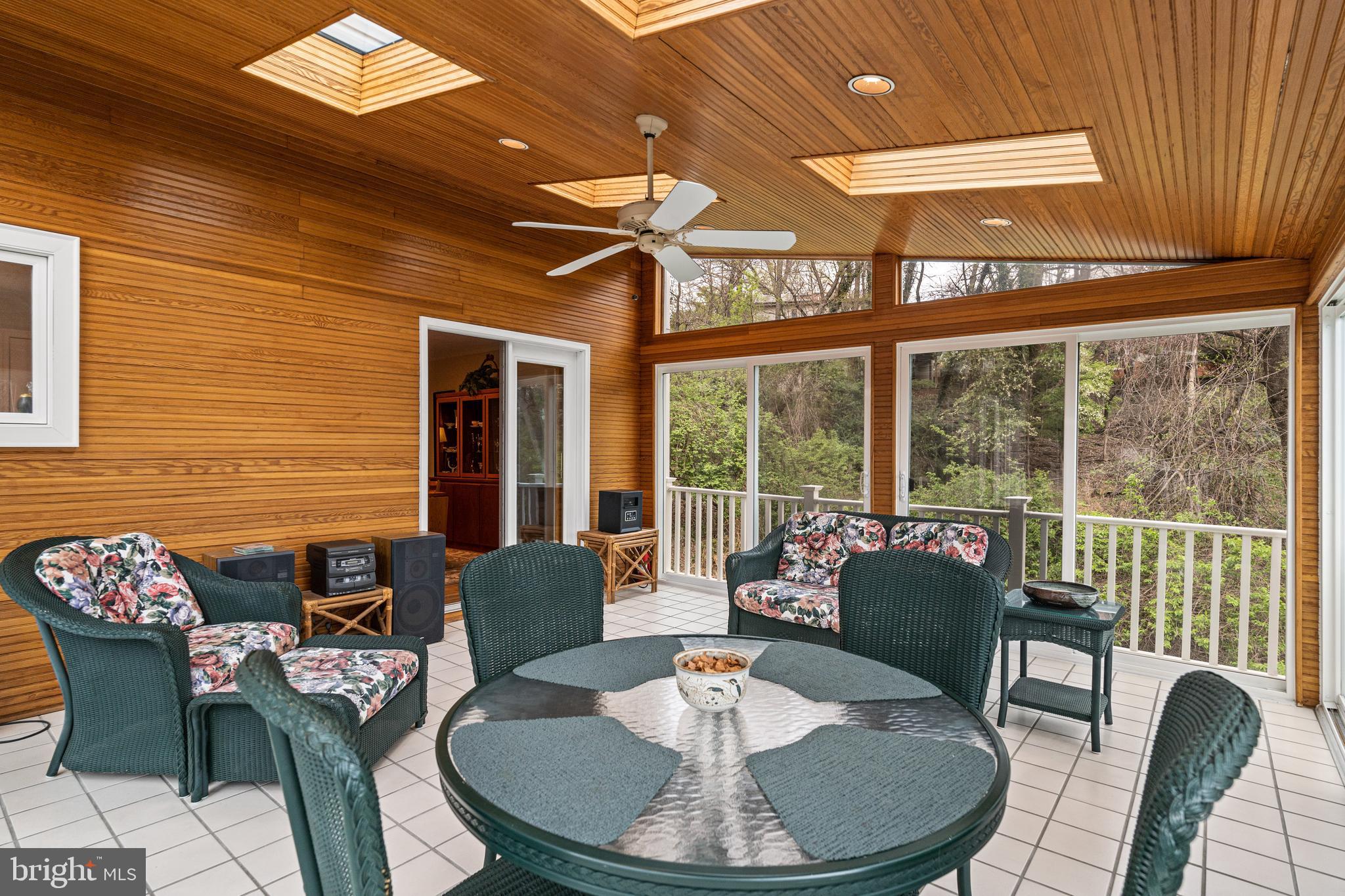 11811 DINWIDDIE DRIVE