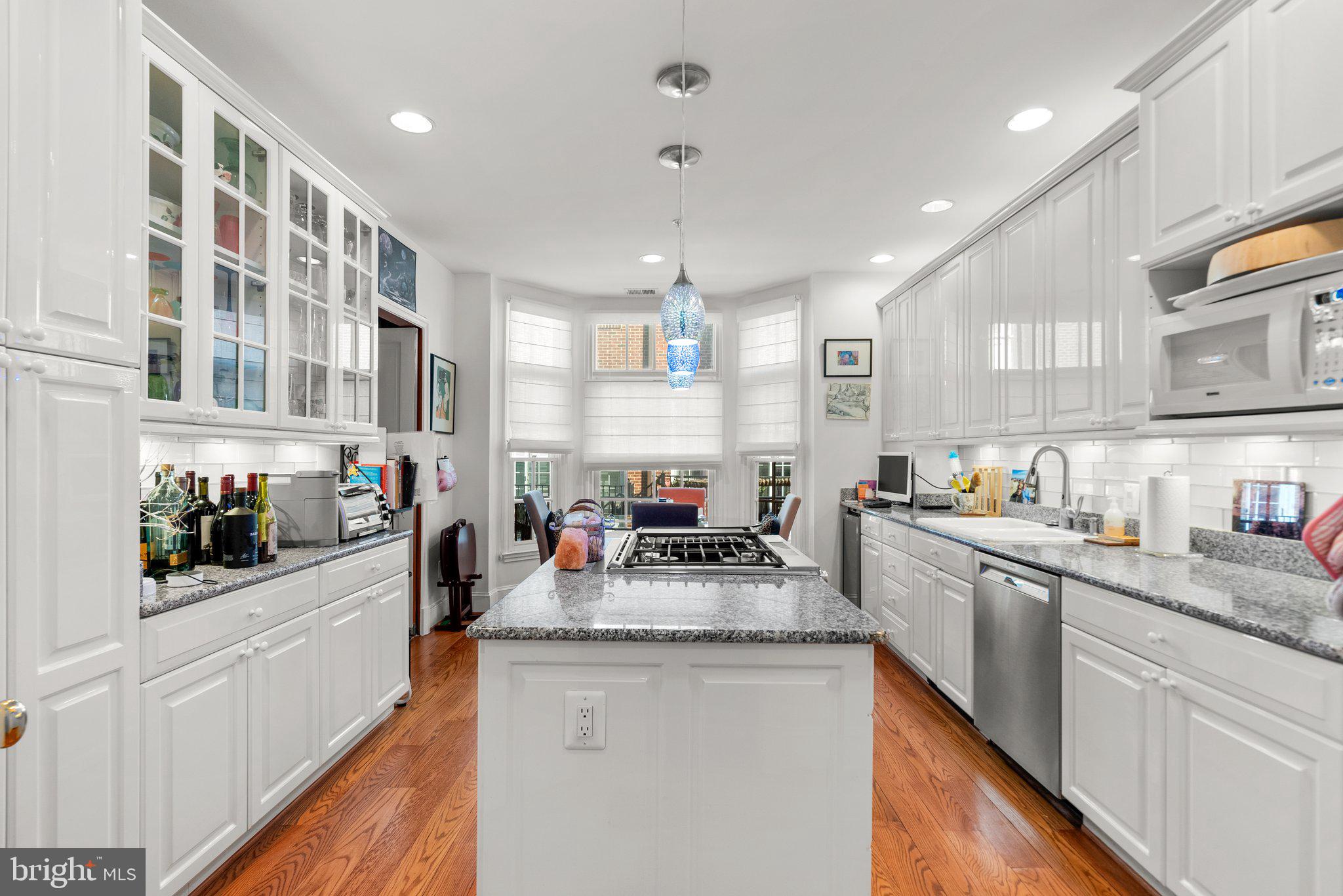 4836 MONTGOMERY LANE