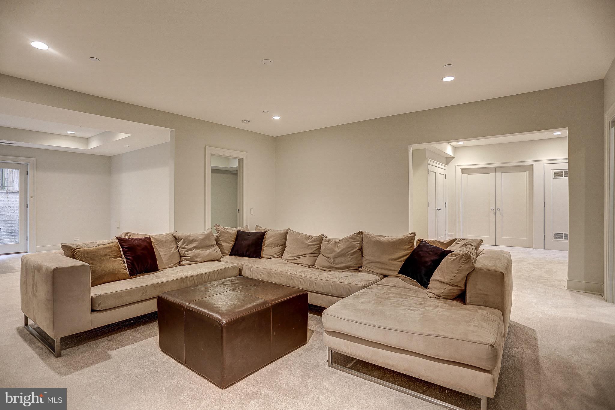 5509 LAMBETH ROAD