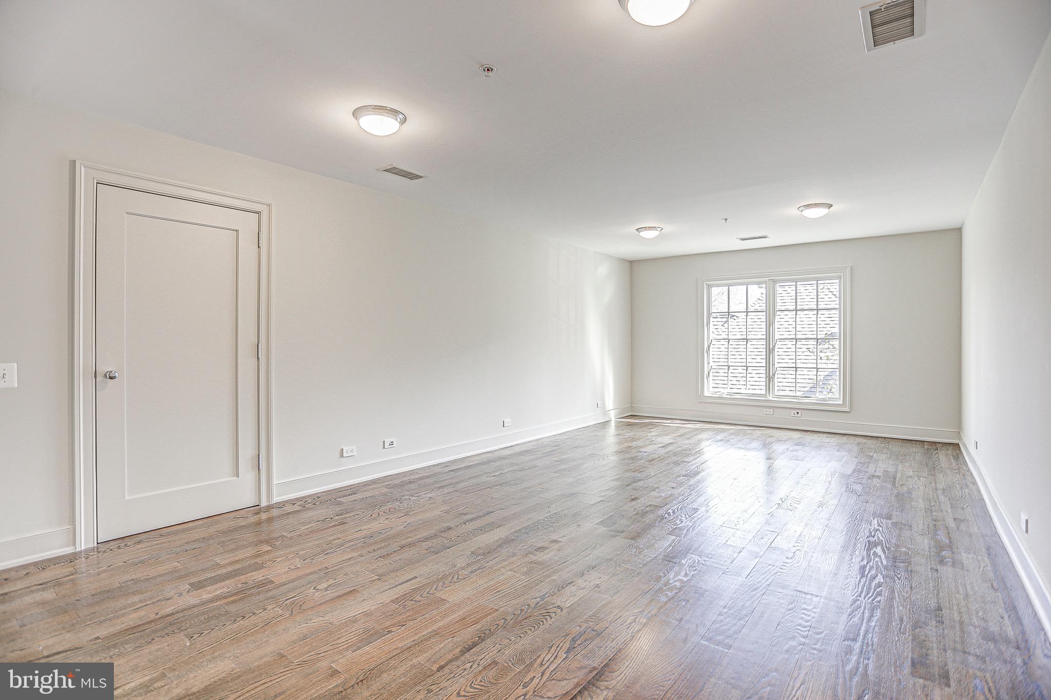 5509 LAMBETH ROAD