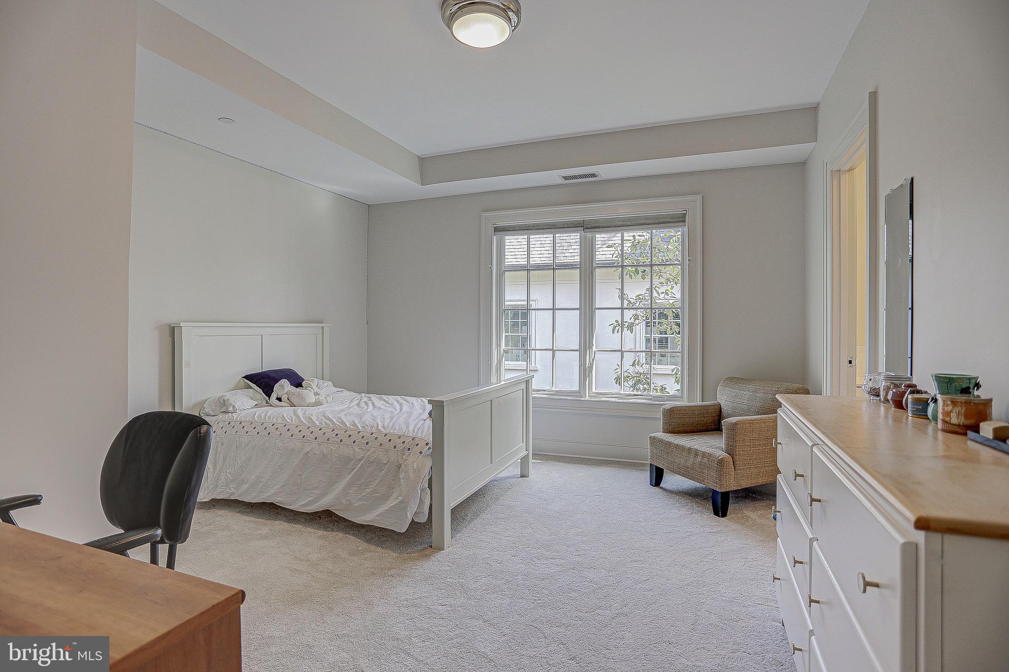 5509 LAMBETH ROAD