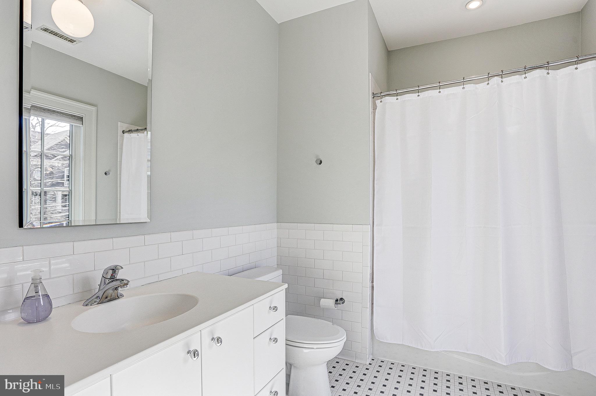 5509 LAMBETH ROAD