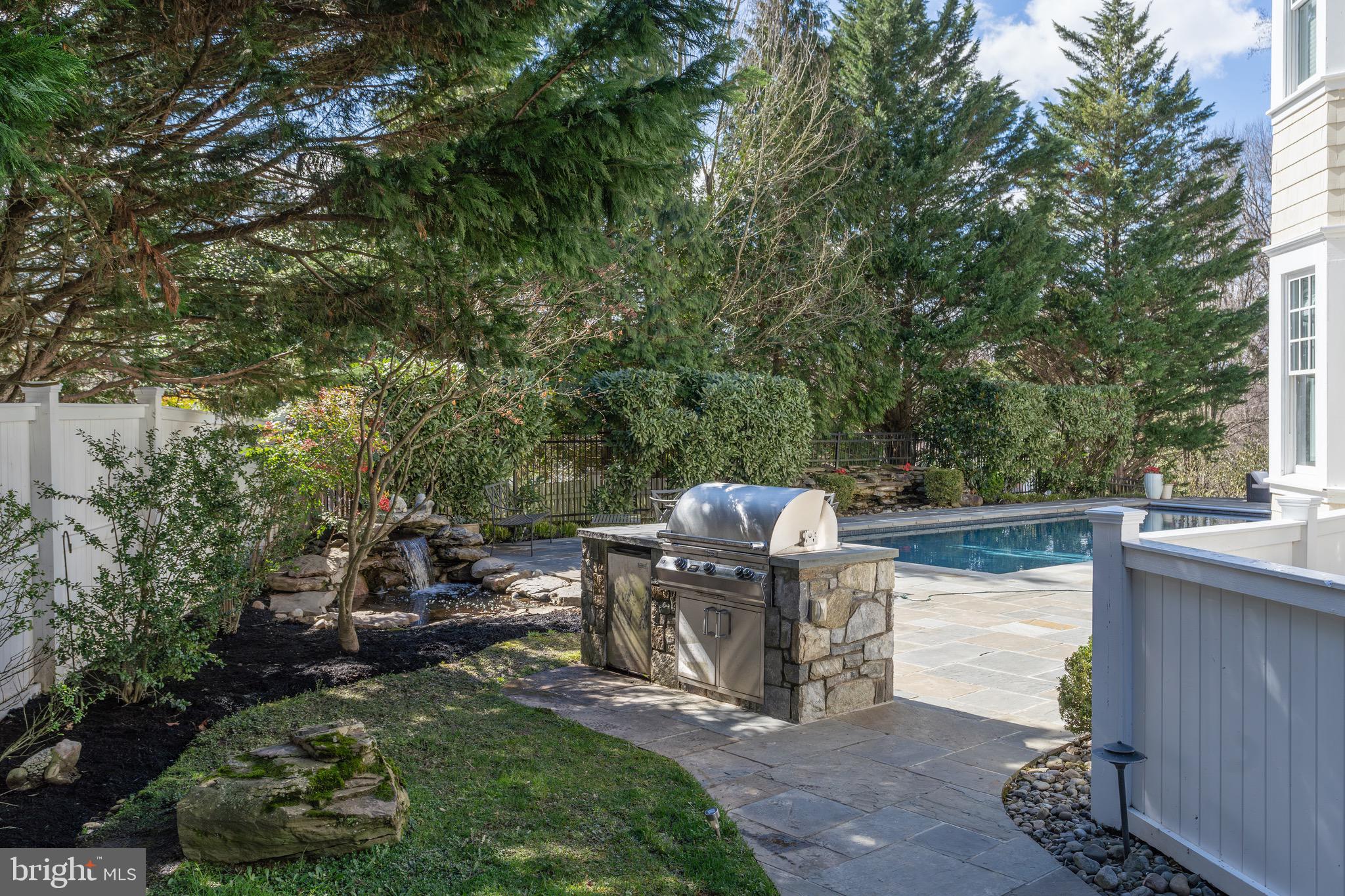 9200 BEECH HILL DRIVE