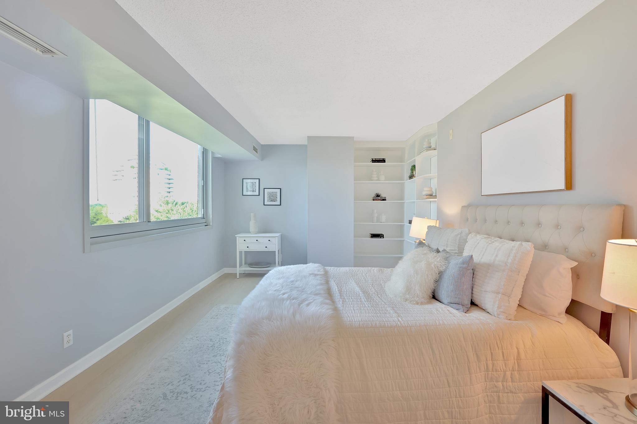 4601 N PARK AVENUE 915-Q