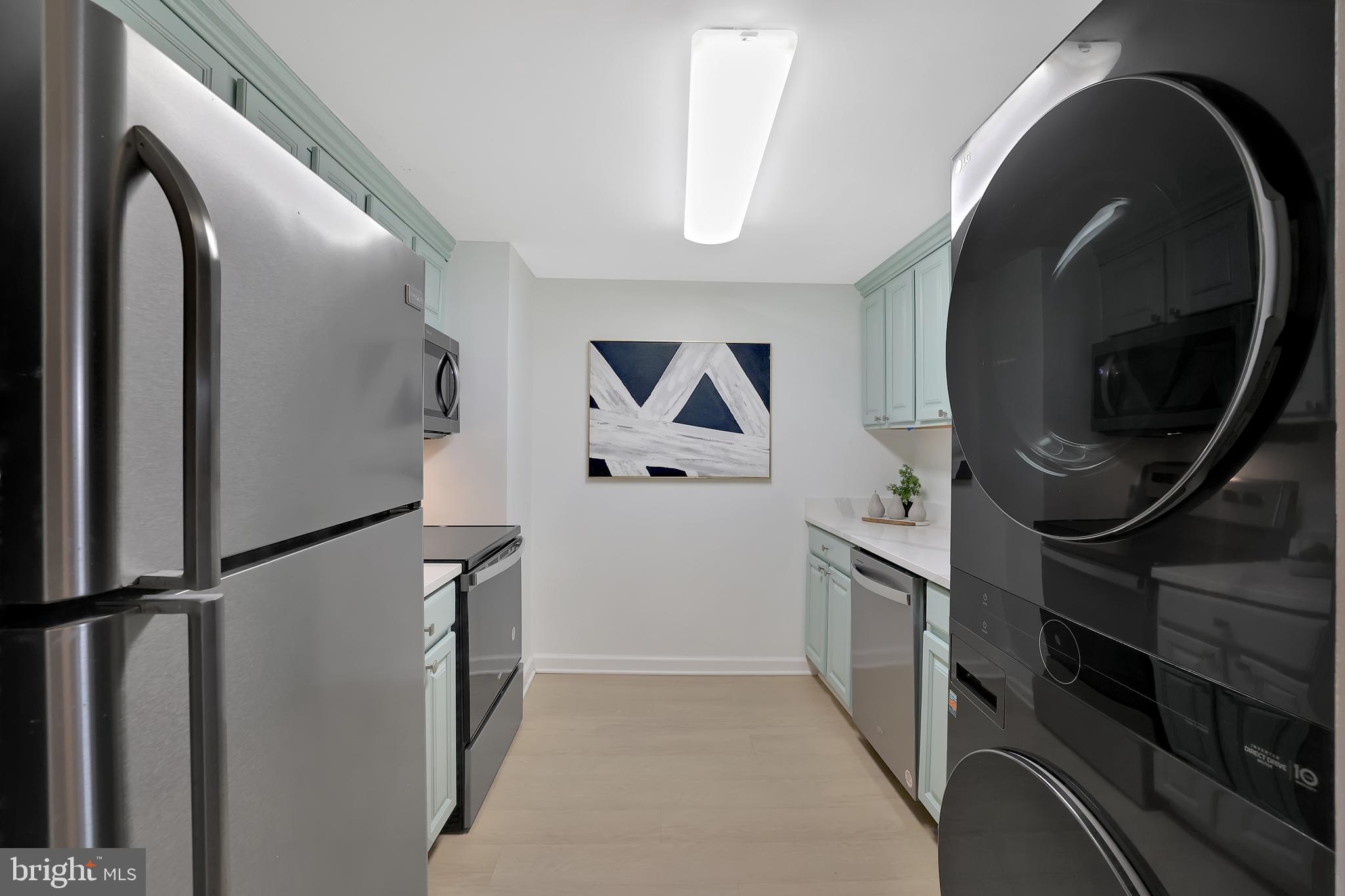 4601 N PARK AVENUE 915-Q