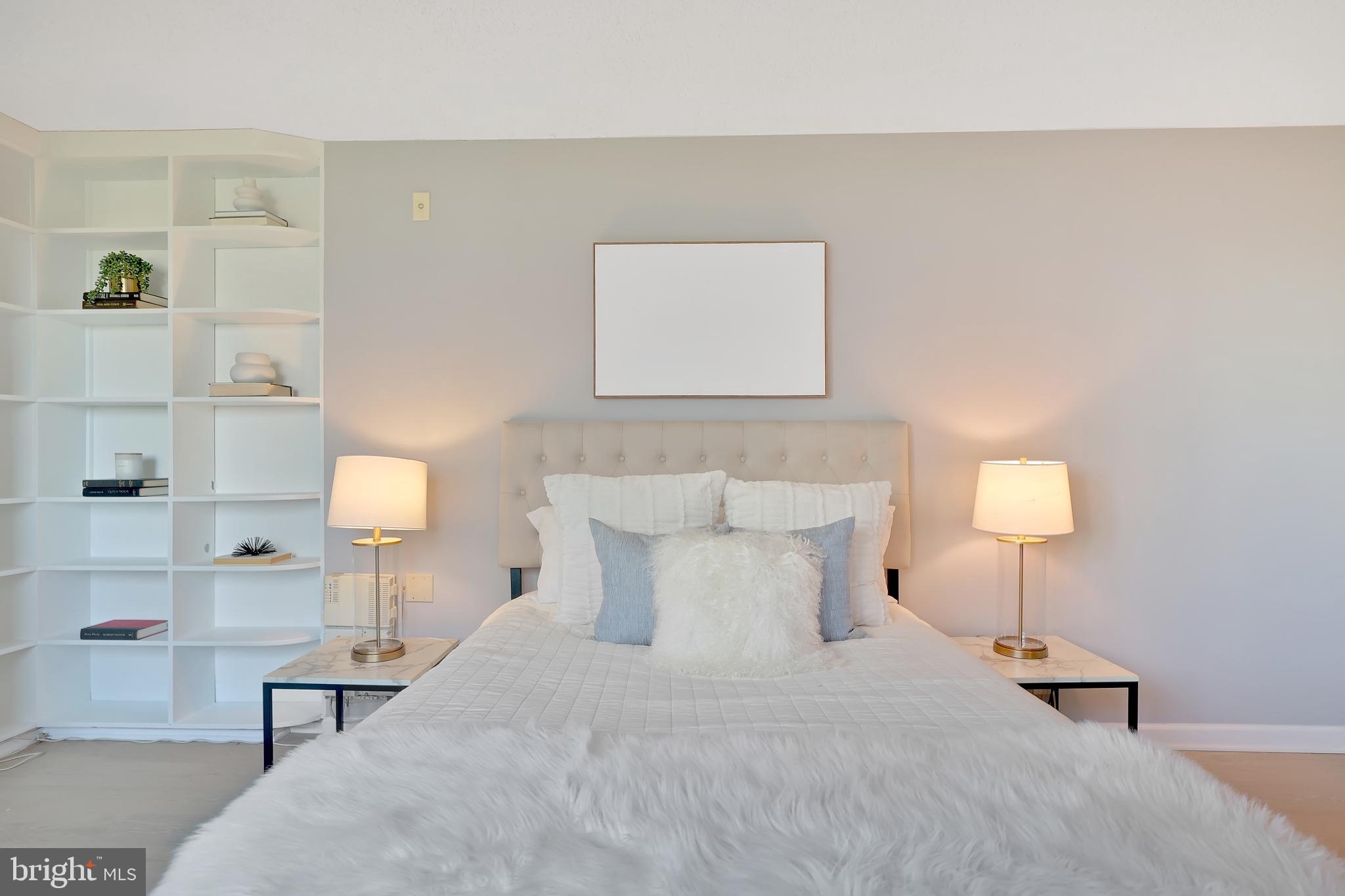 4601 N PARK AVENUE 915-Q