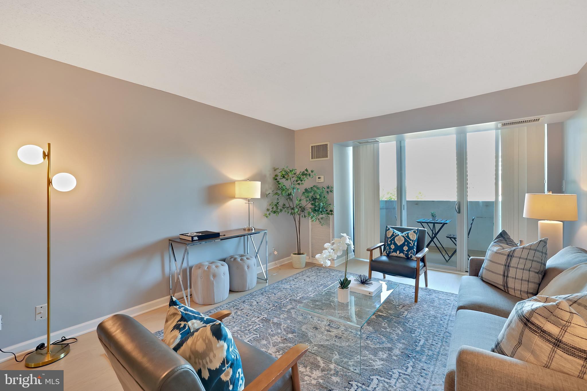 4601 N PARK AVENUE 915-Q