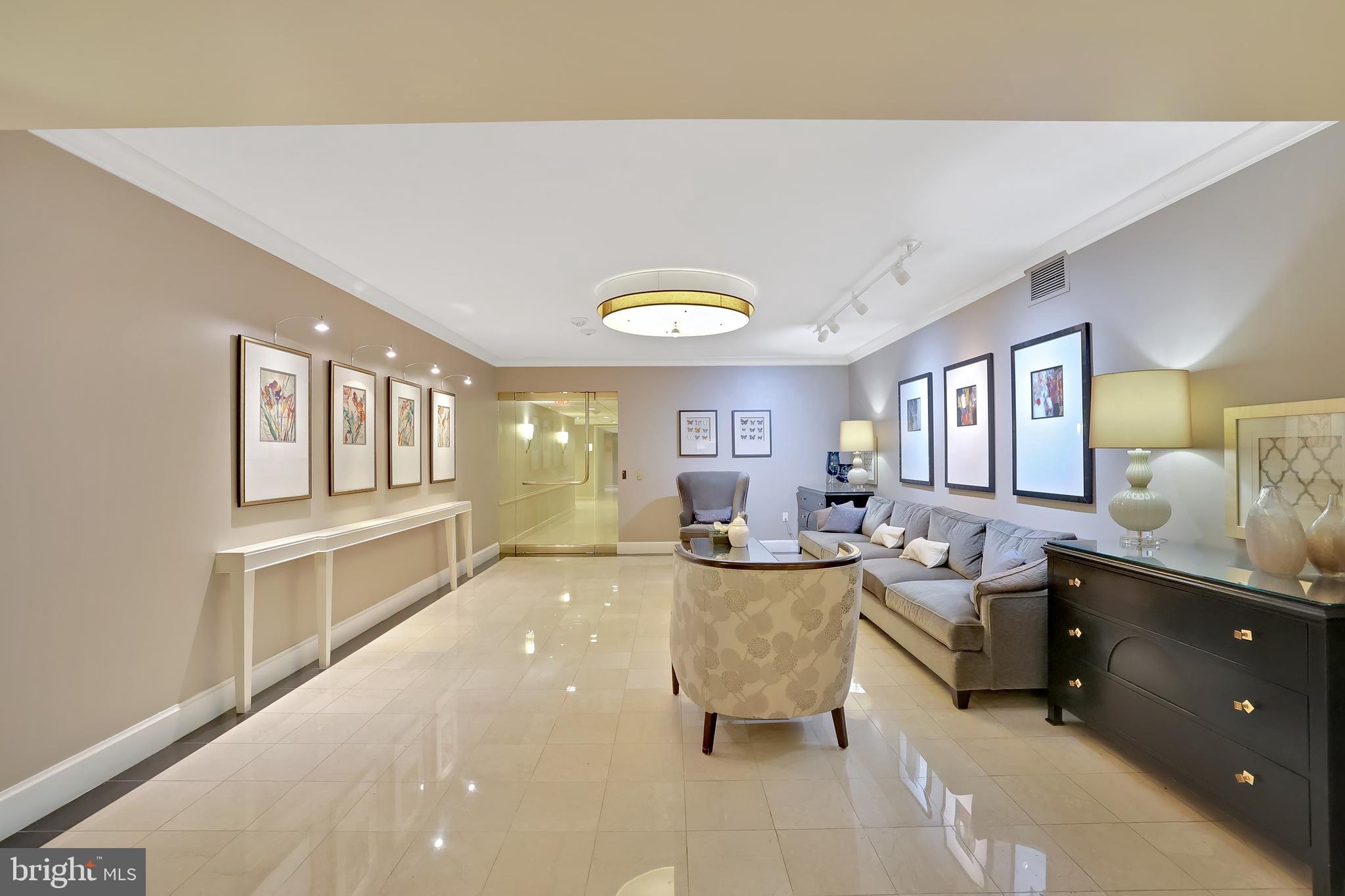 4601 N PARK AVENUE 915-Q