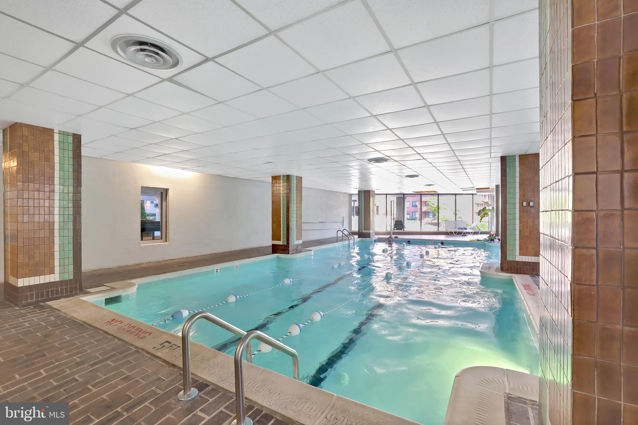 4601 N PARK AVENUE 915-Q