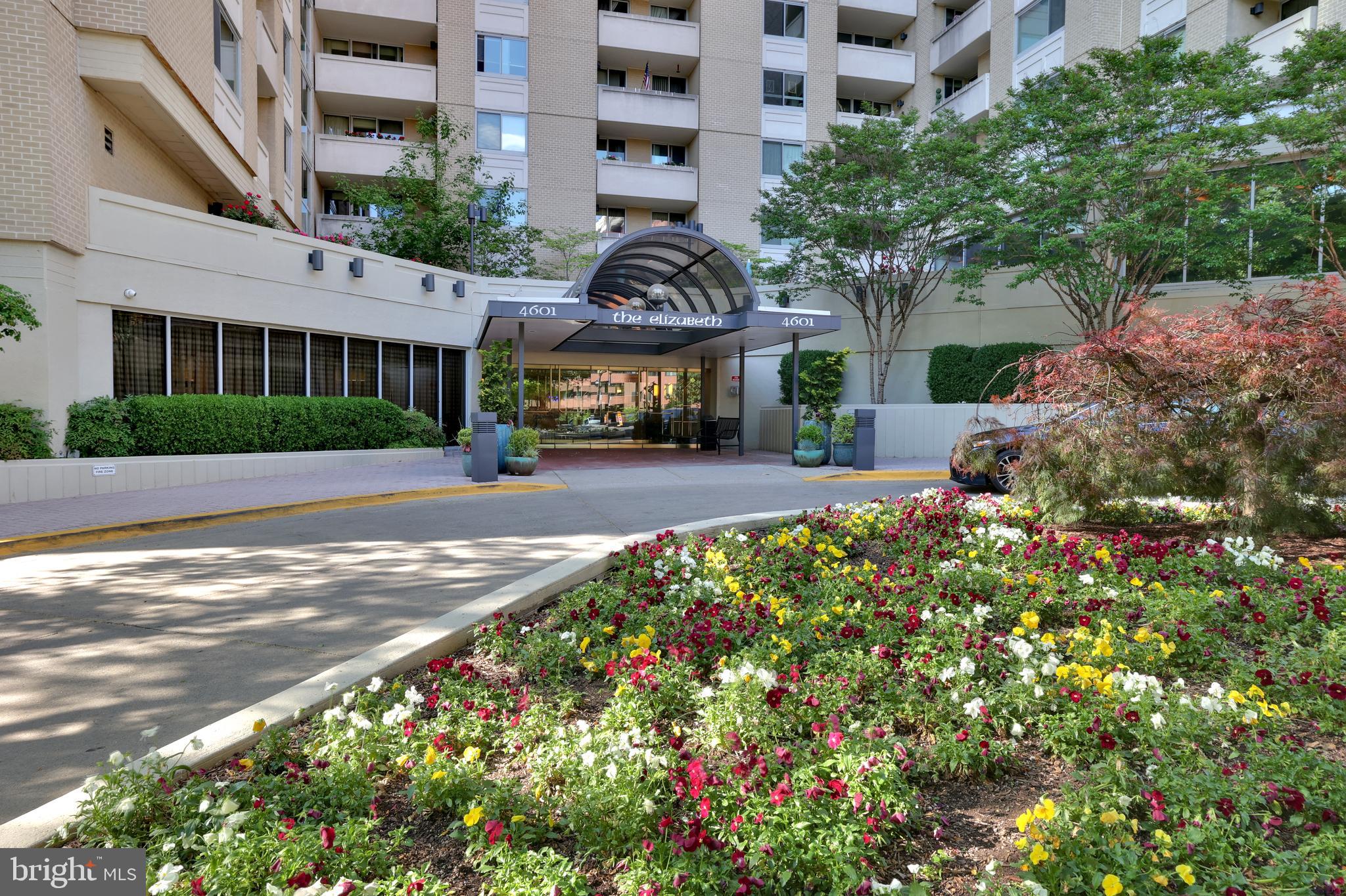 4601 N PARK AVENUE 915-Q