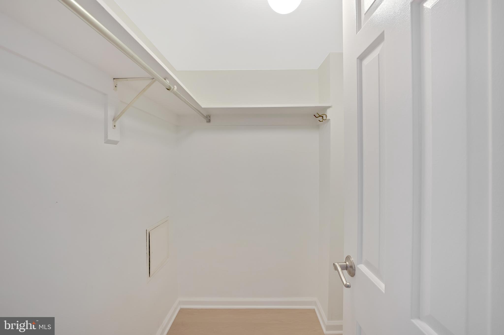 4601 N PARK AVENUE 915-Q