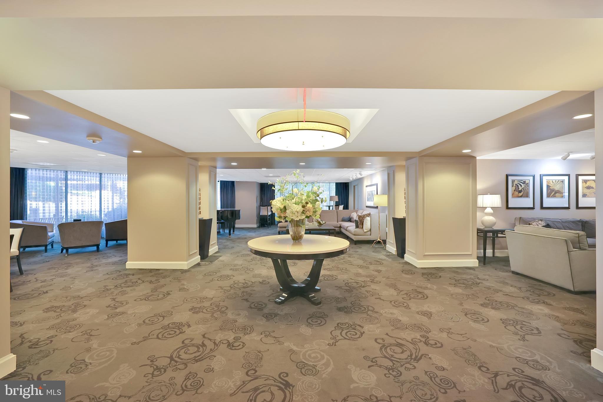 4601 N PARK AVENUE 915-Q