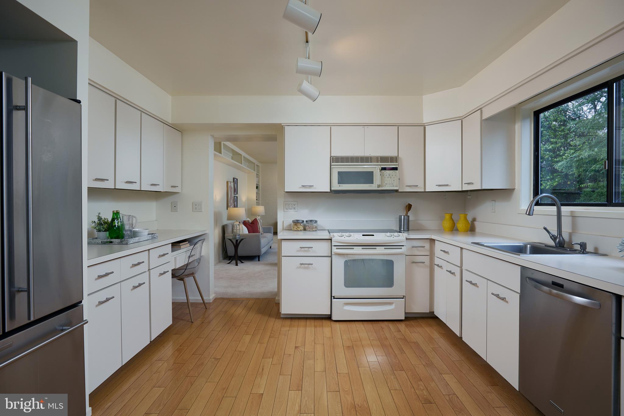 7 ARLIVE COURT