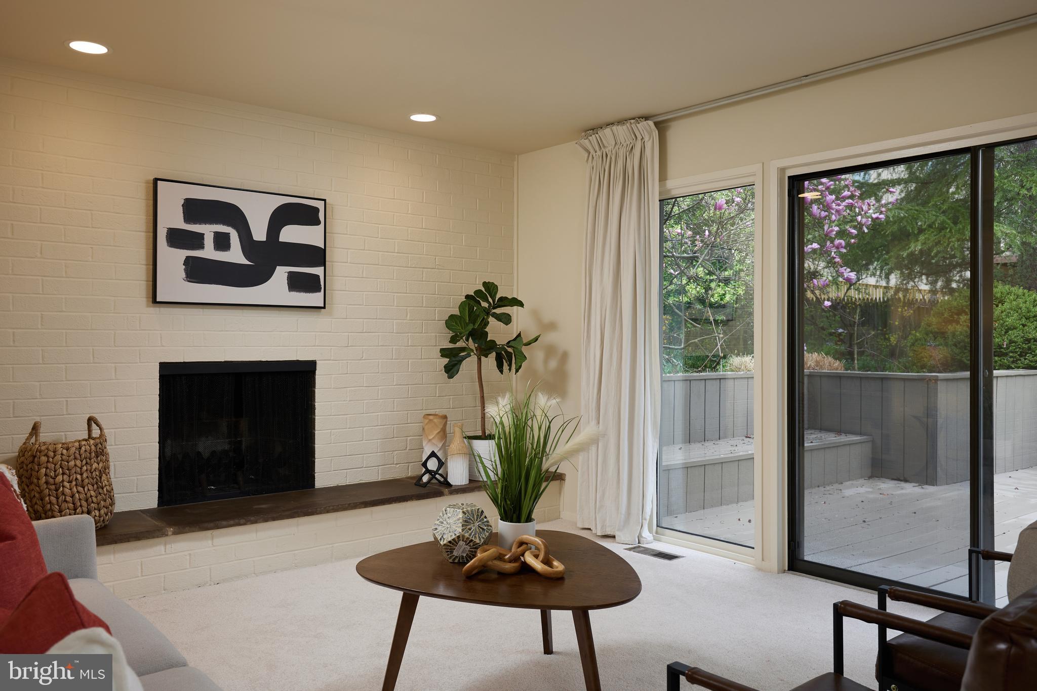 7 ARLIVE COURT