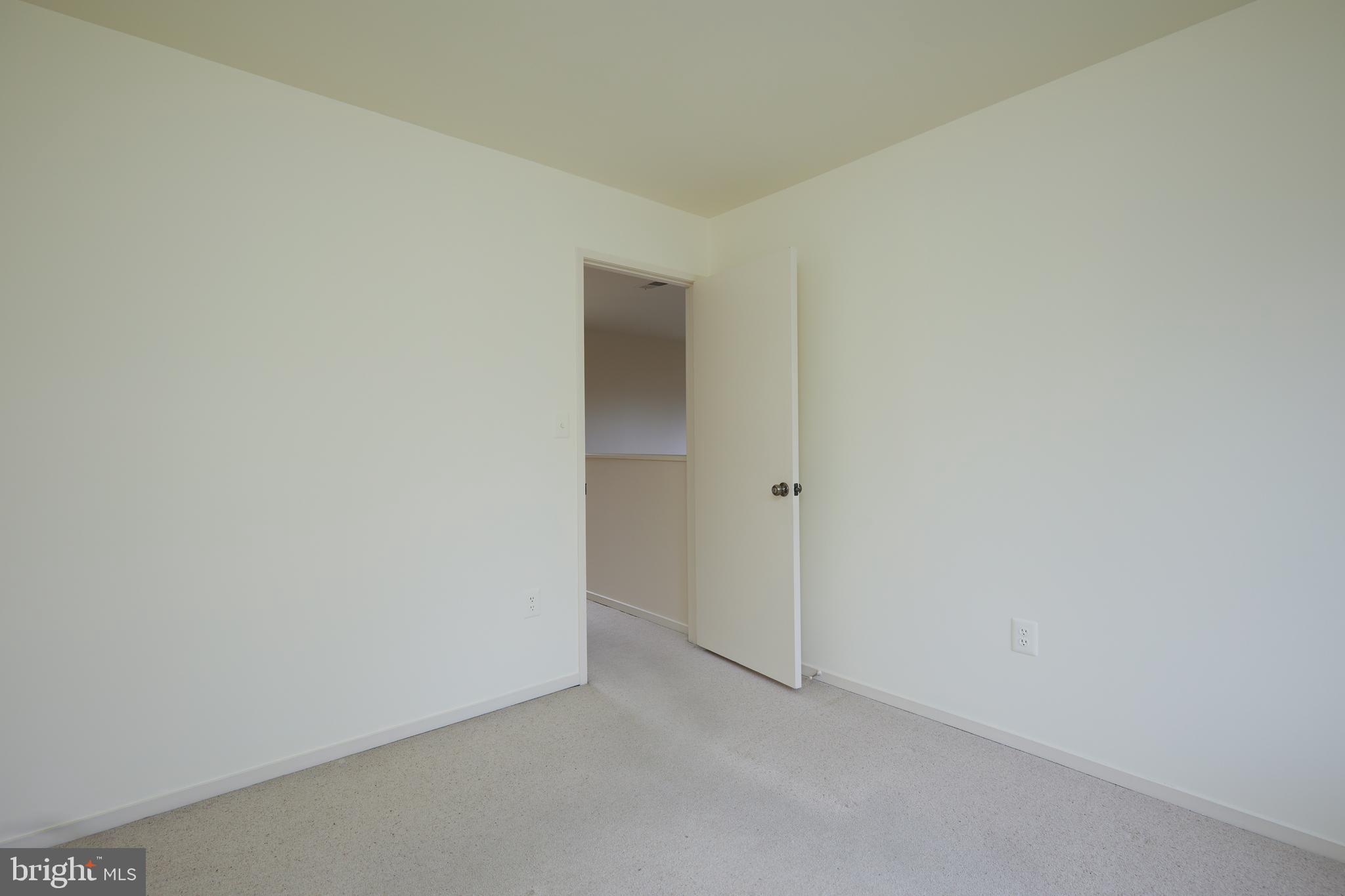 7 ARLIVE COURT