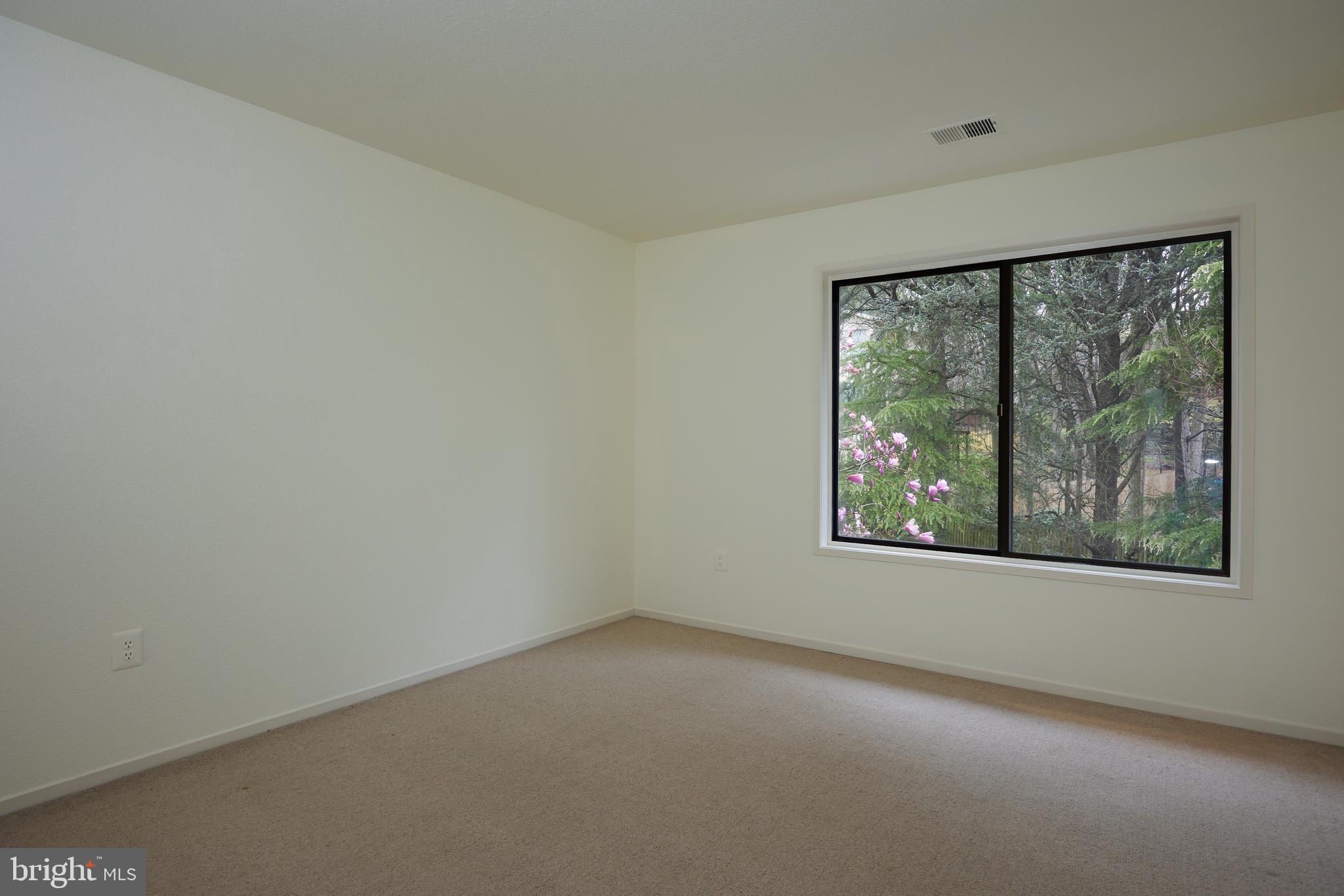 7 ARLIVE COURT