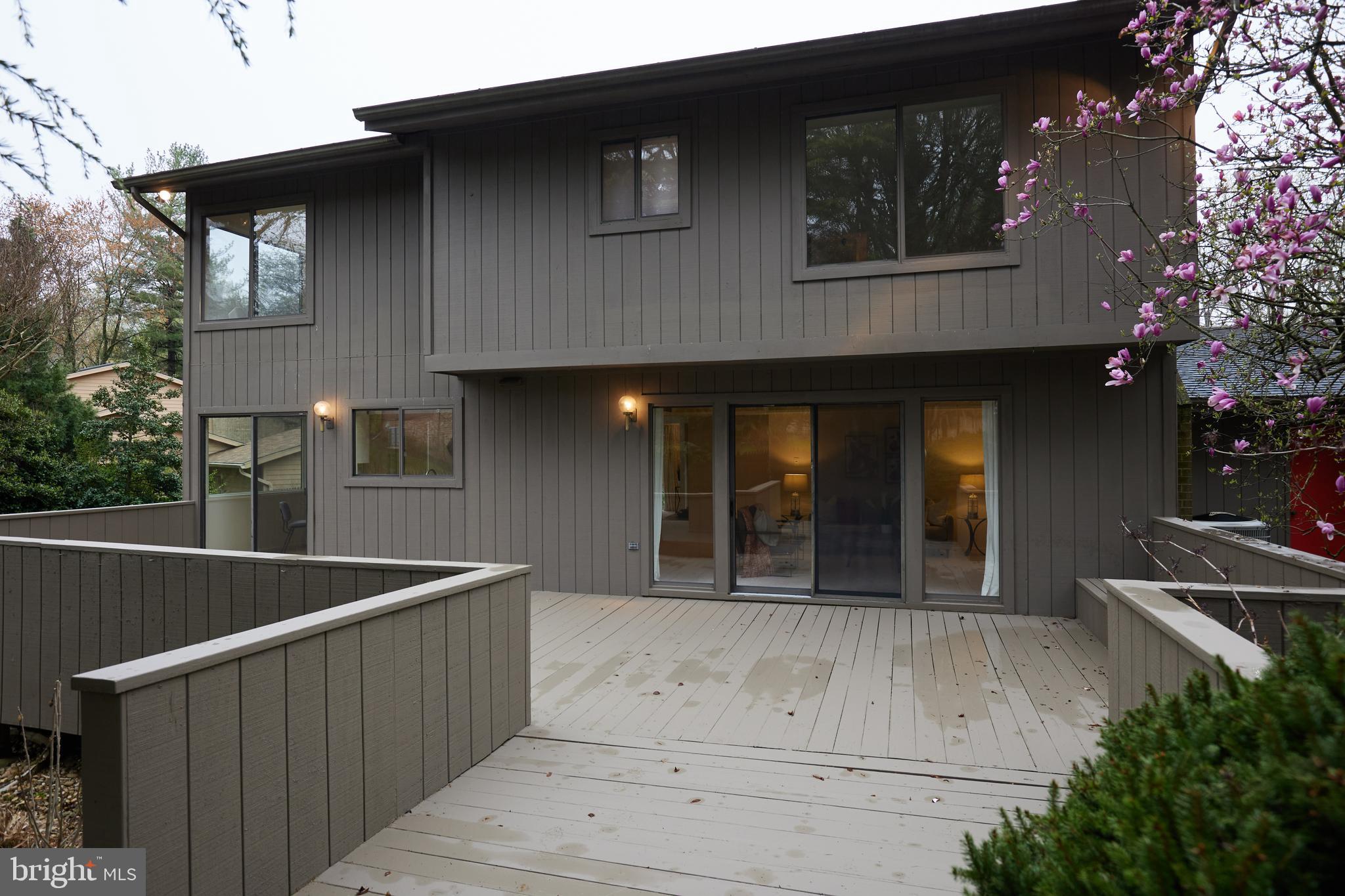 7 ARLIVE COURT